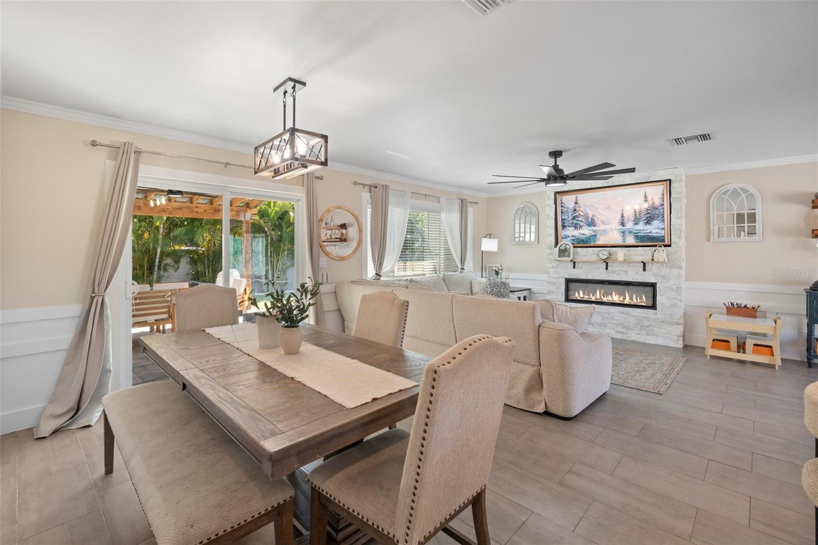 8412 LOPEZ DR, TAMPA, FL, 33615