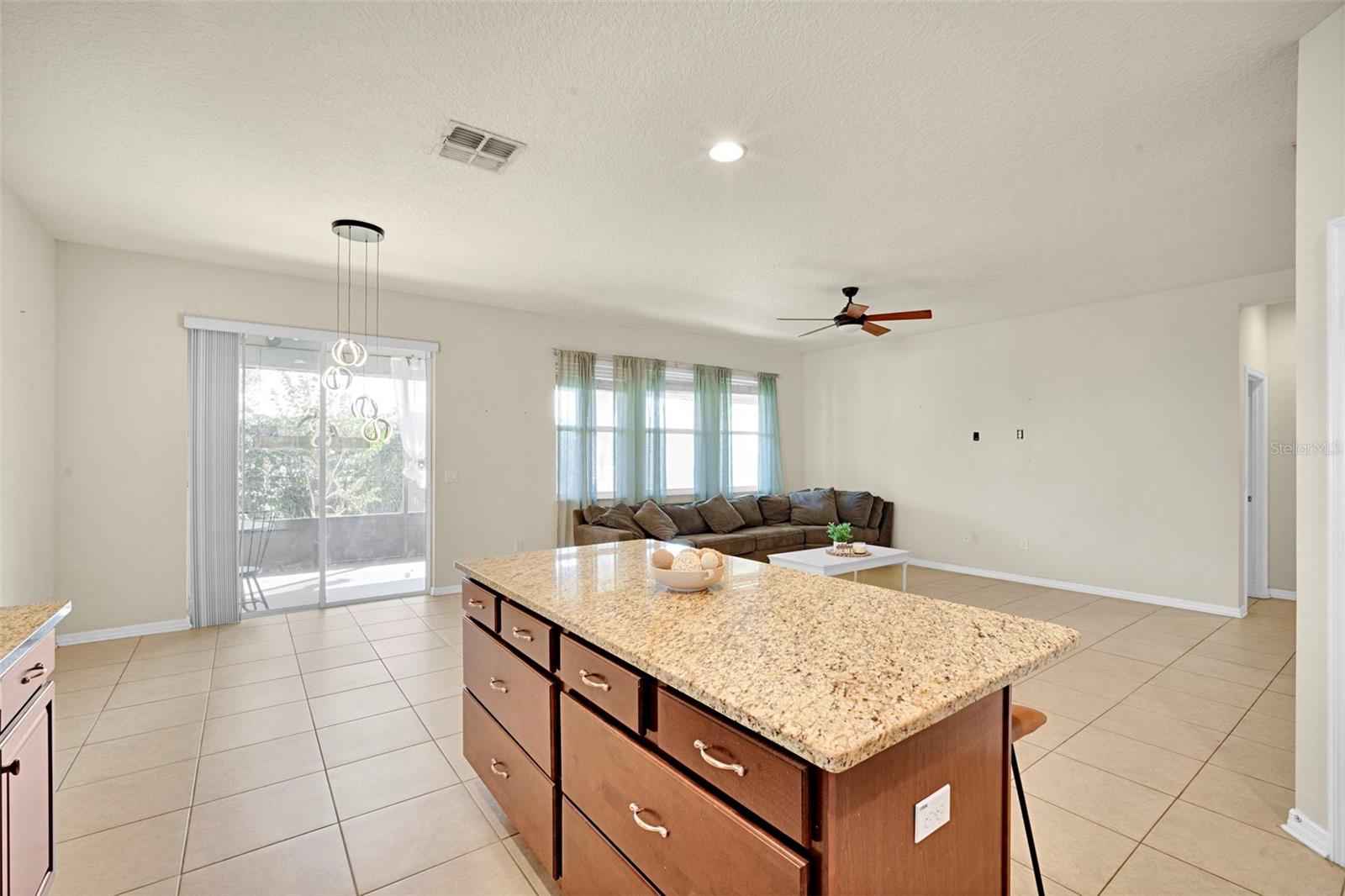 1102 WHITE WATER BAY DR, GROVELAND, FL, 34736