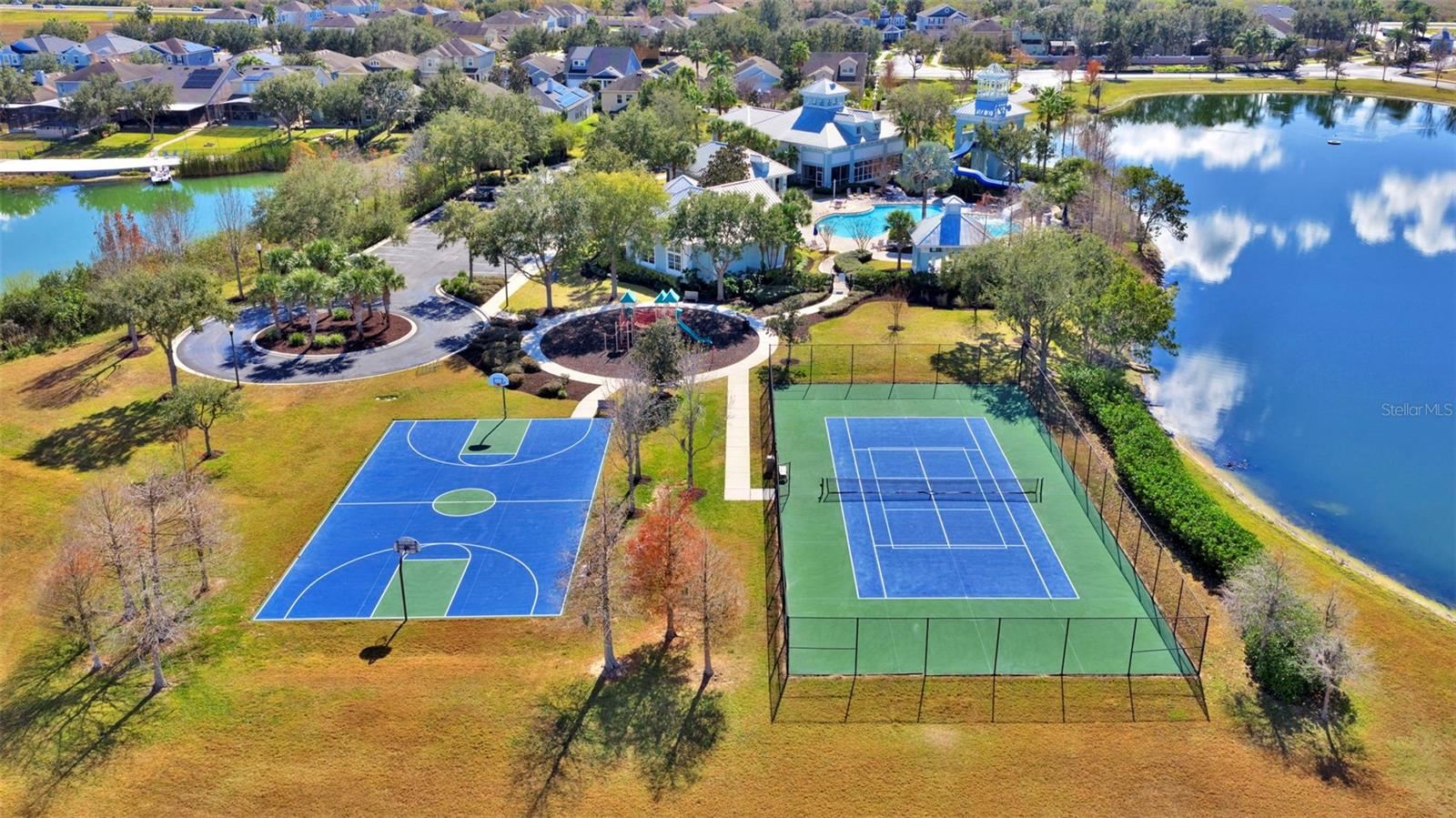 1102 WHITE WATER BAY DR, GROVELAND, FL, 34736