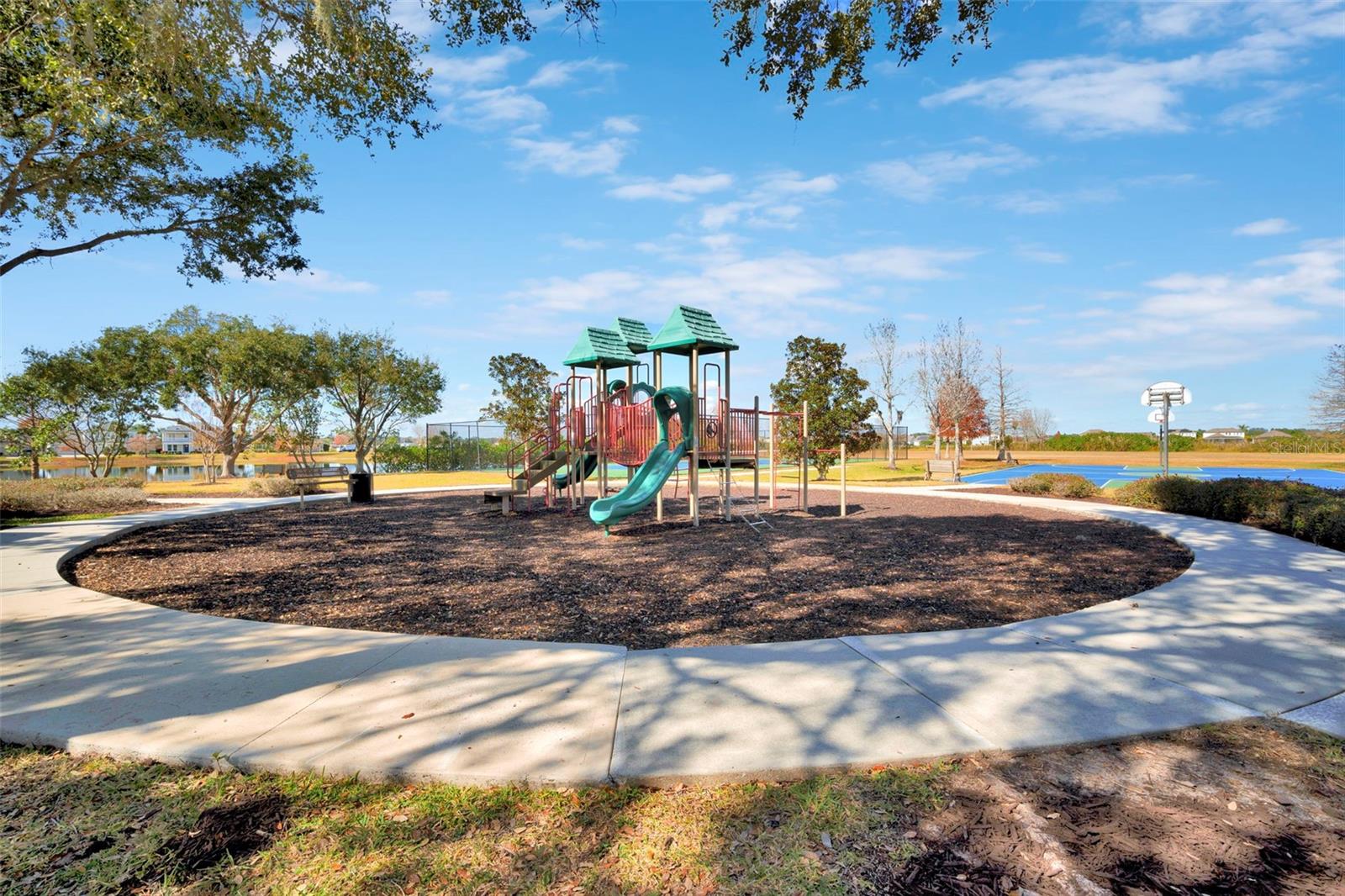 1102 WHITE WATER BAY DR, GROVELAND, FL, 34736