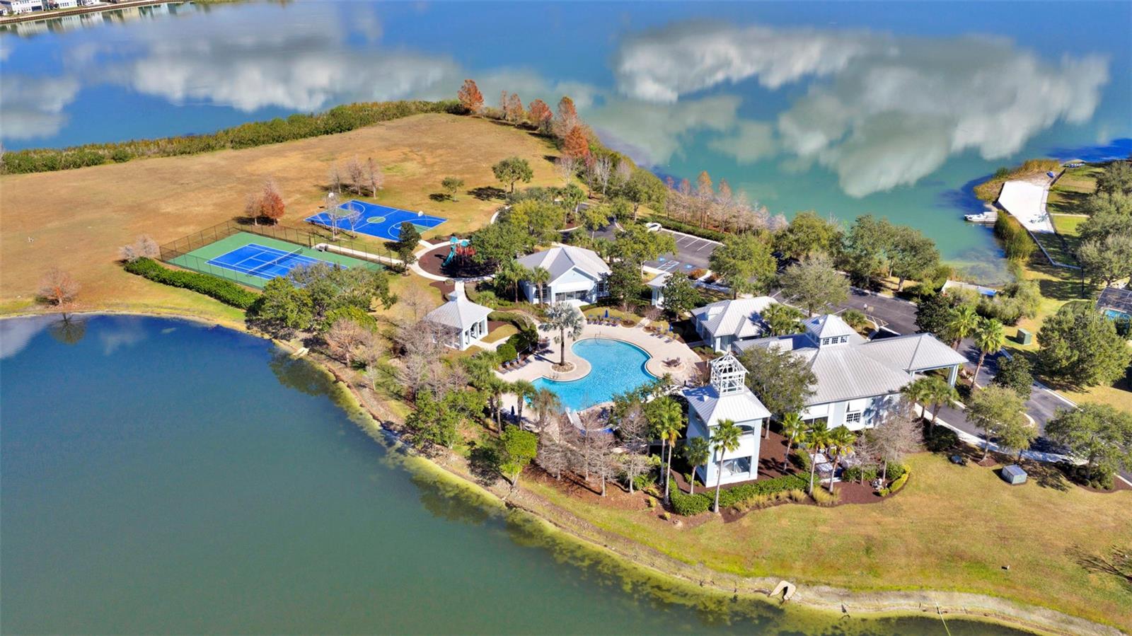 1102 WHITE WATER BAY DR, GROVELAND, FL, 34736