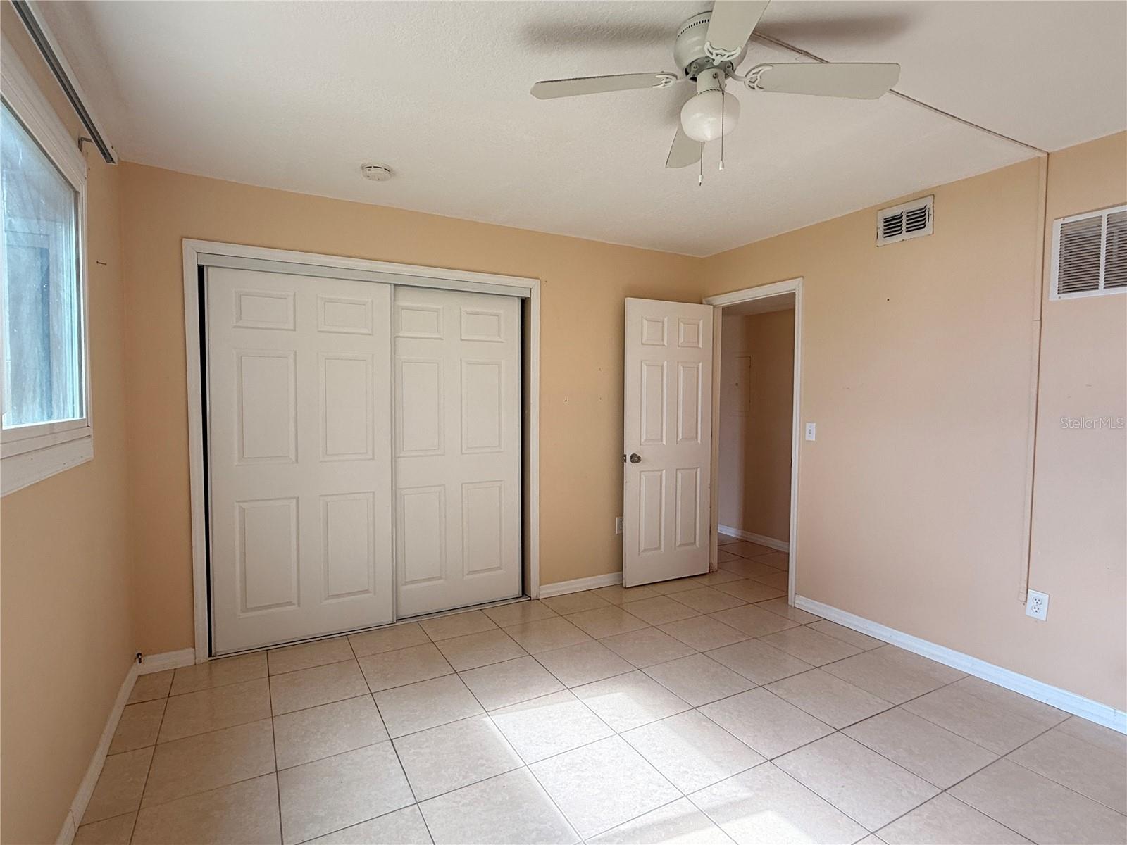 934 LAKE DESTINY RD #B, ALTAMONTE SPRINGS, FL, 32714