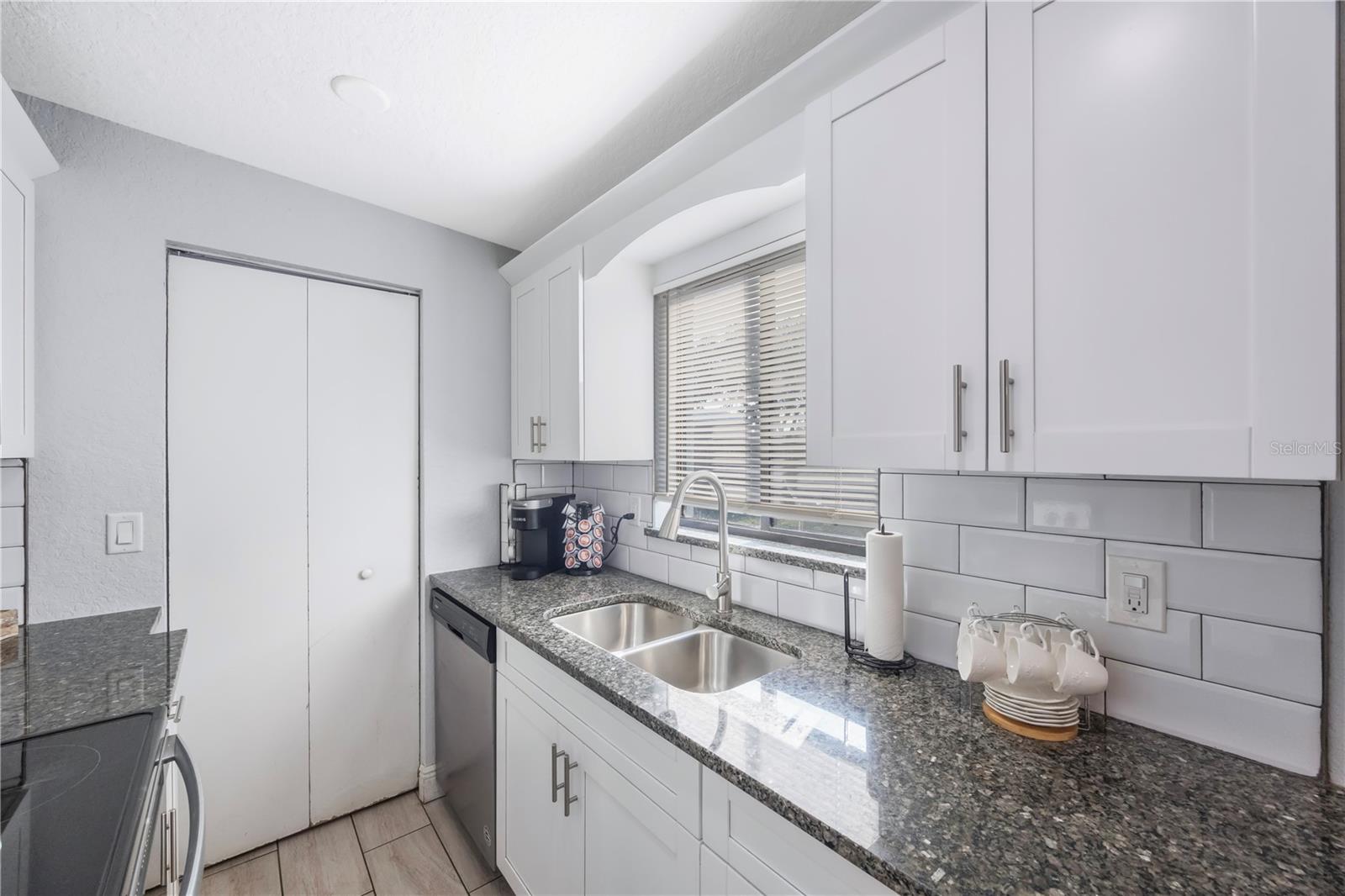 9169 ROBIN RD, SEMINOLE, FL, 33777