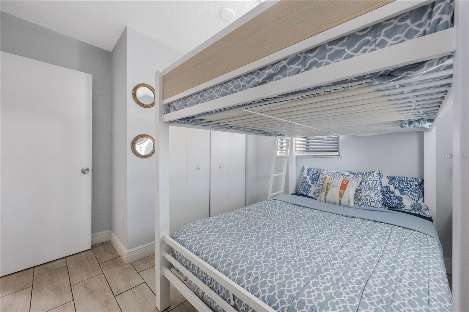 9169 ROBIN RD, SEMINOLE, FL, 33777