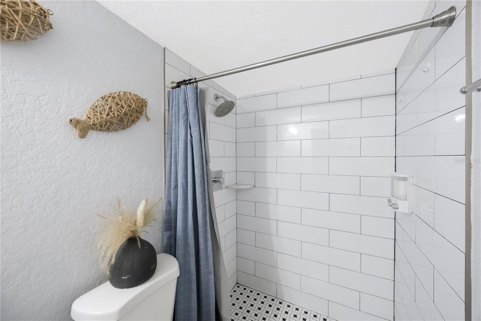 9169 ROBIN RD, SEMINOLE, FL, 33777