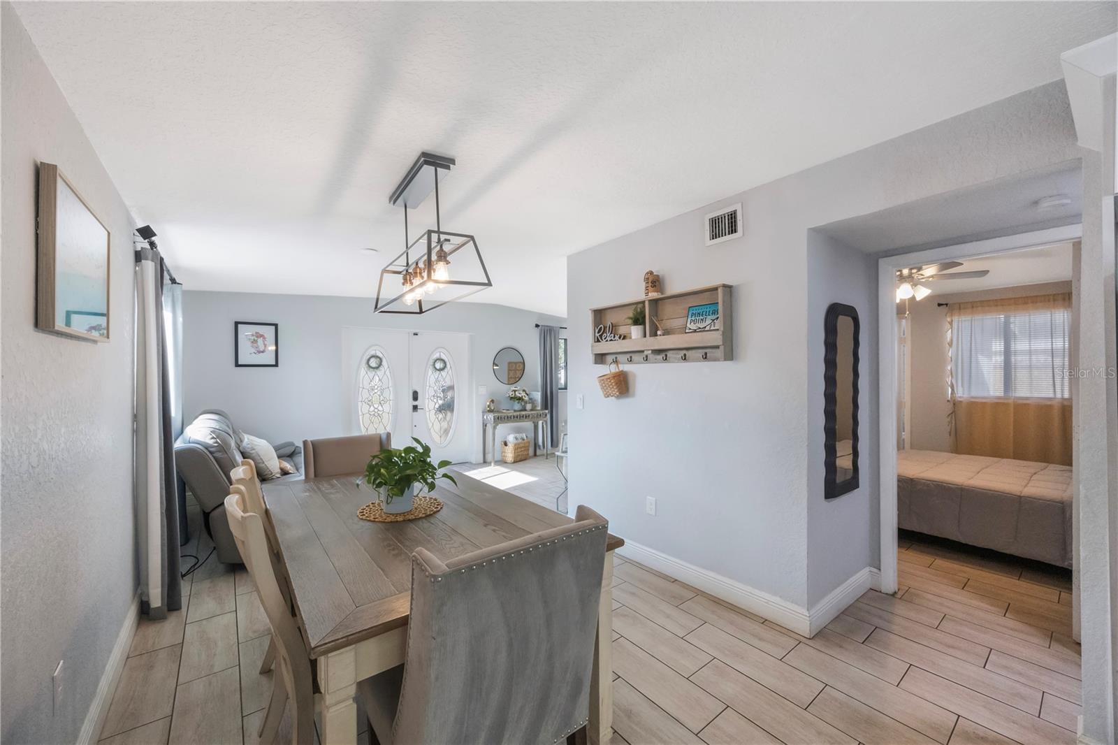 9169 ROBIN RD, SEMINOLE, FL, 33777