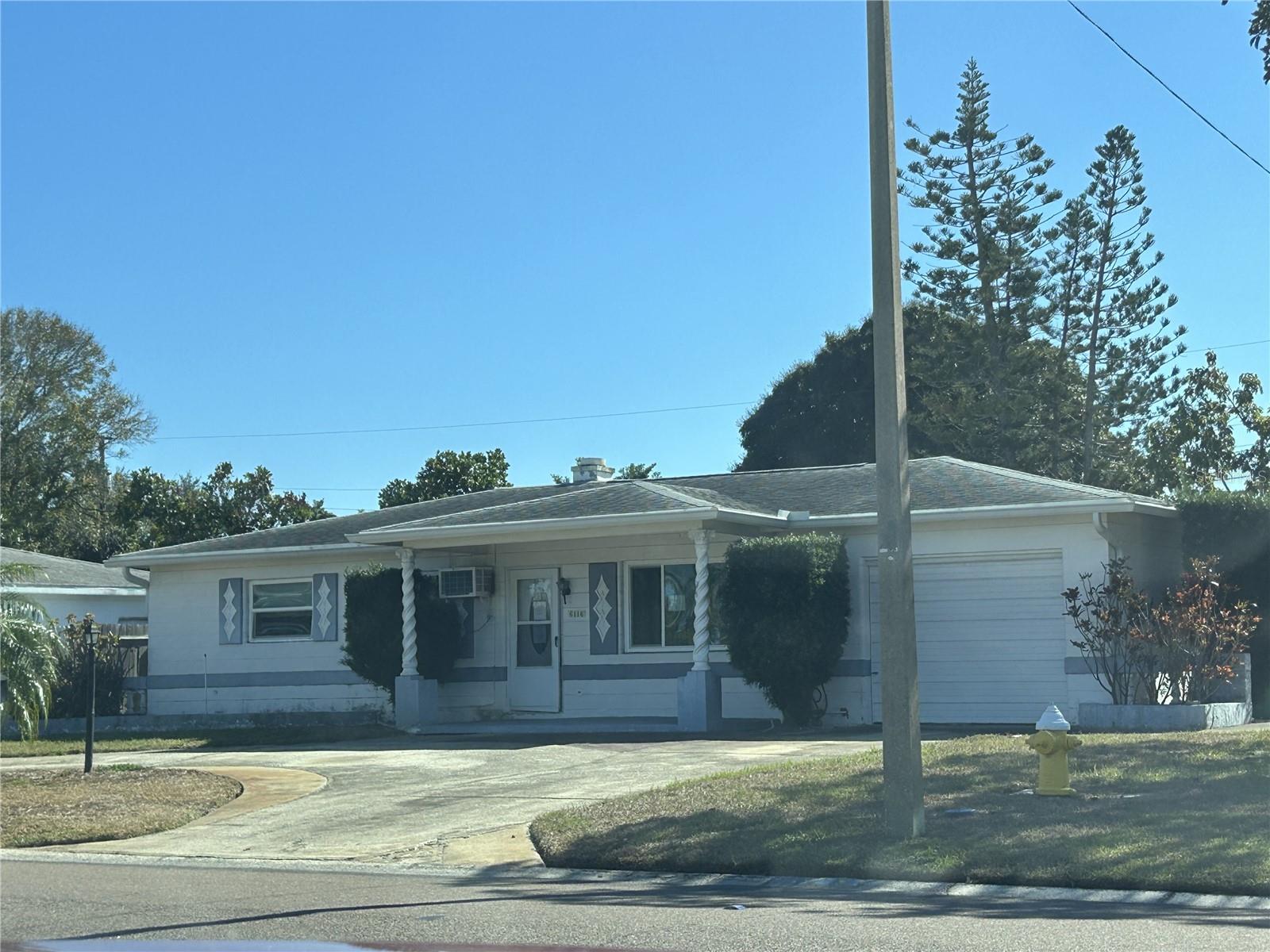 6116 52ND AVE N, KENNETH CITY, FL, 33709