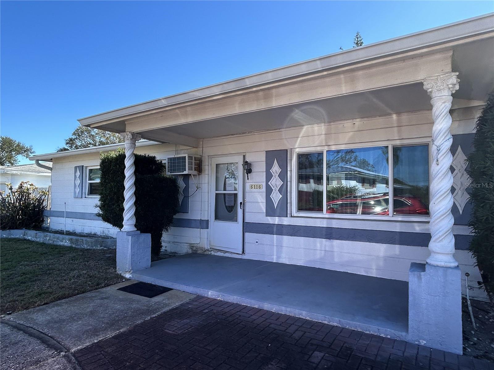 6116 52ND AVE N, KENNETH CITY, FL, 33709