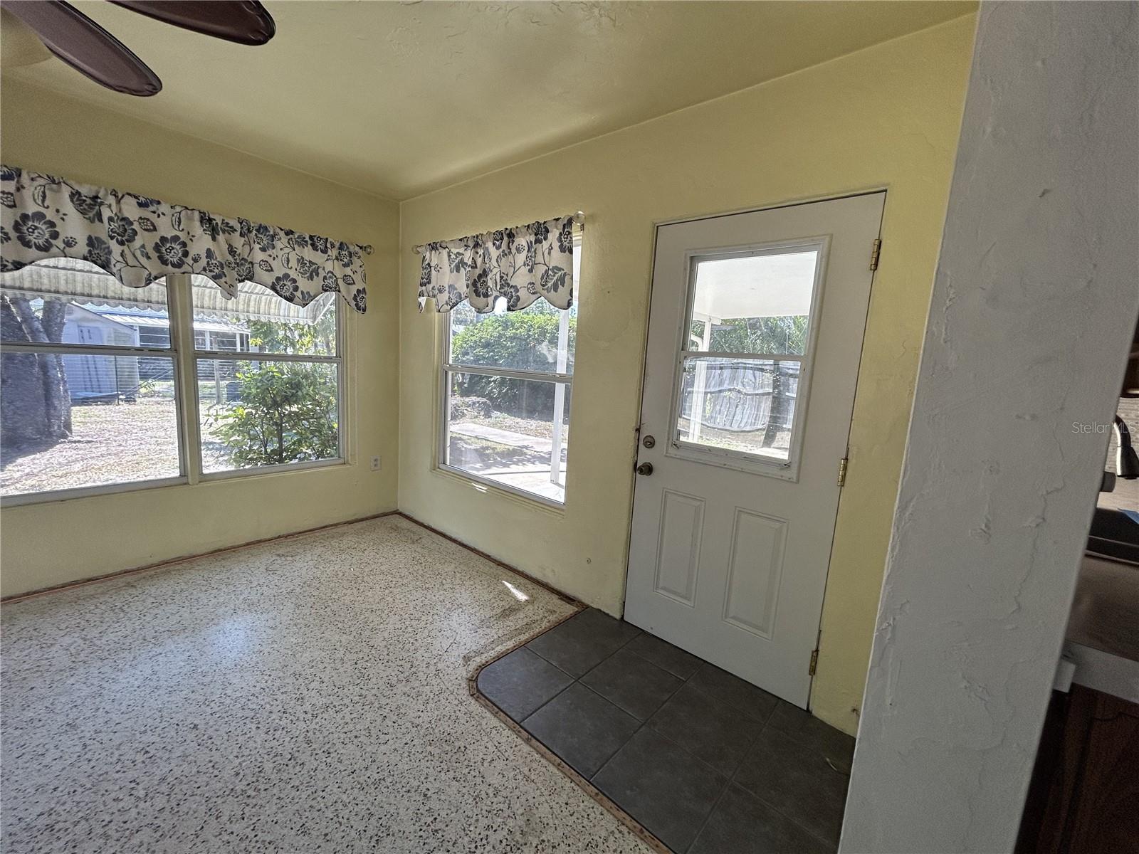 6116 52ND AVE N, KENNETH CITY, FL, 33709