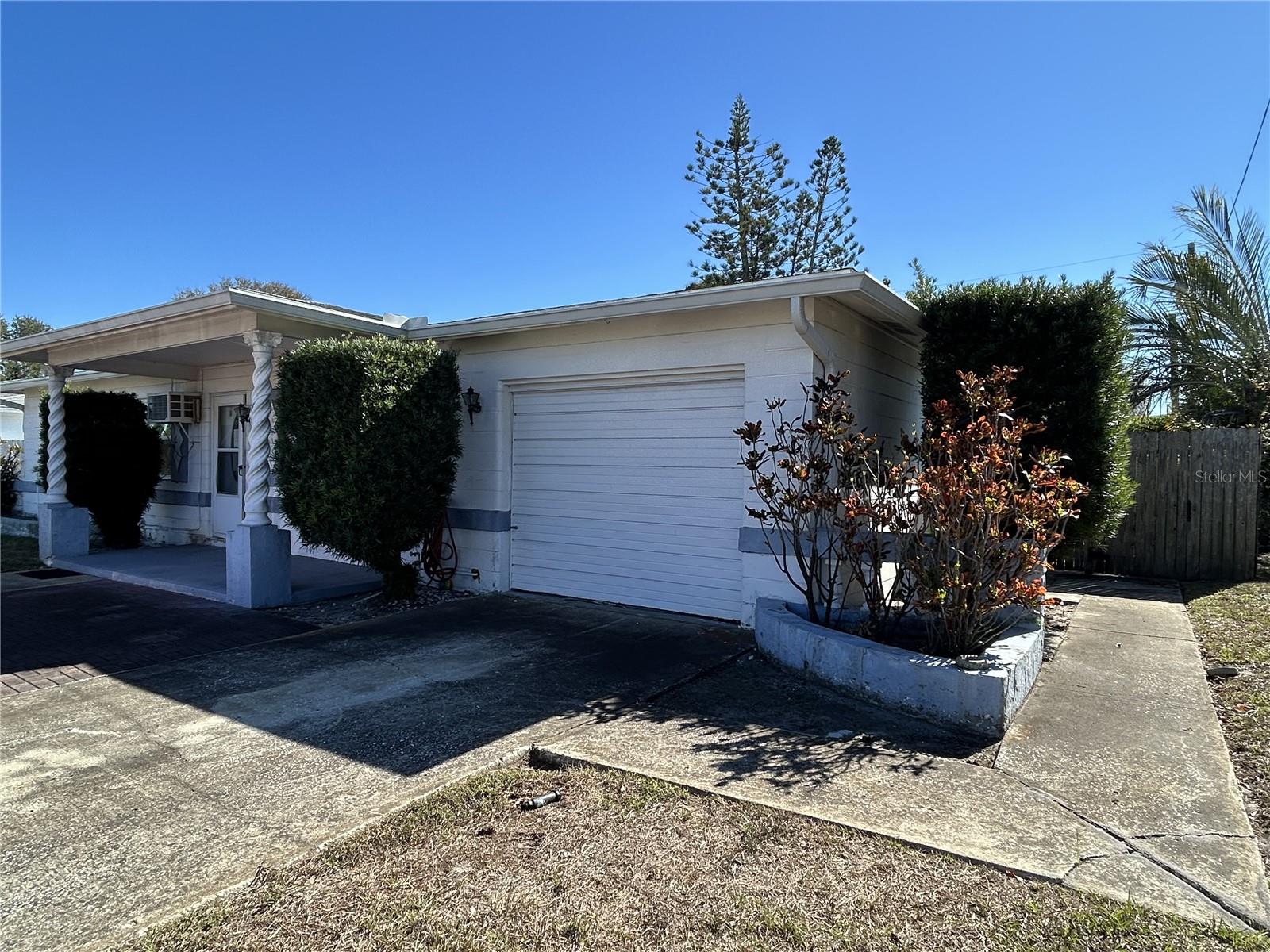 6116 52ND AVE N, KENNETH CITY, FL, 33709