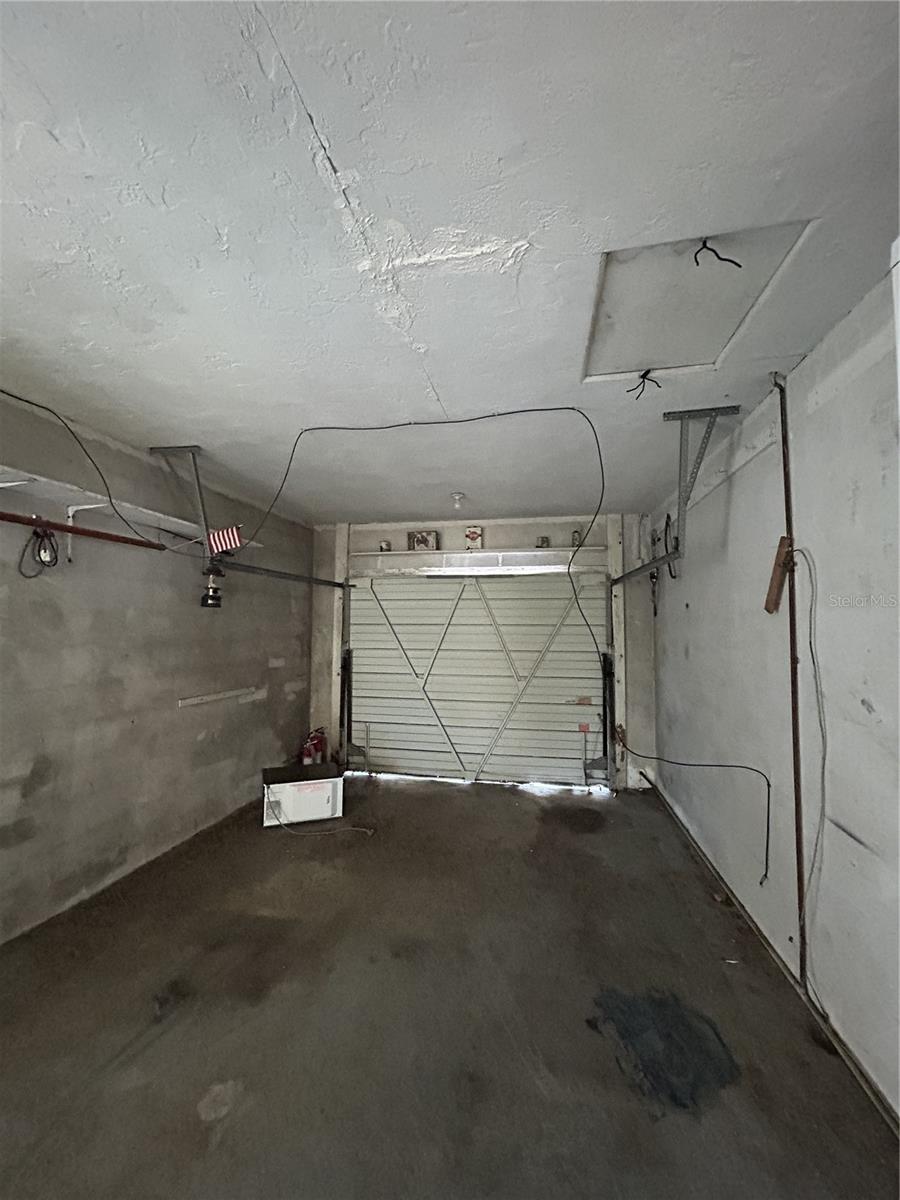 6116 52ND AVE N, KENNETH CITY, FL, 33709