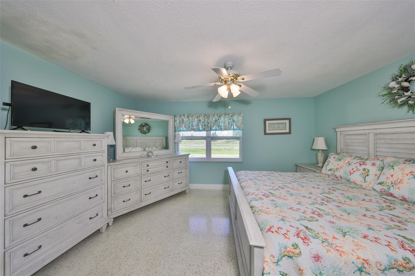 607 FOX HILLS DR, SUN CITY CENTER, FL, 33573