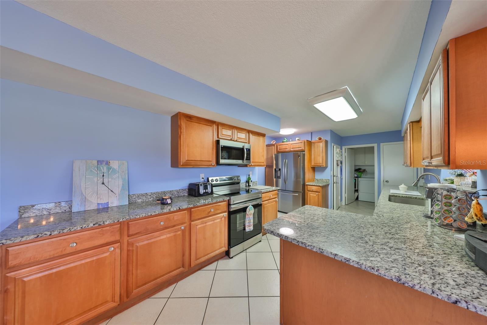 607 FOX HILLS DR, SUN CITY CENTER, FL, 33573