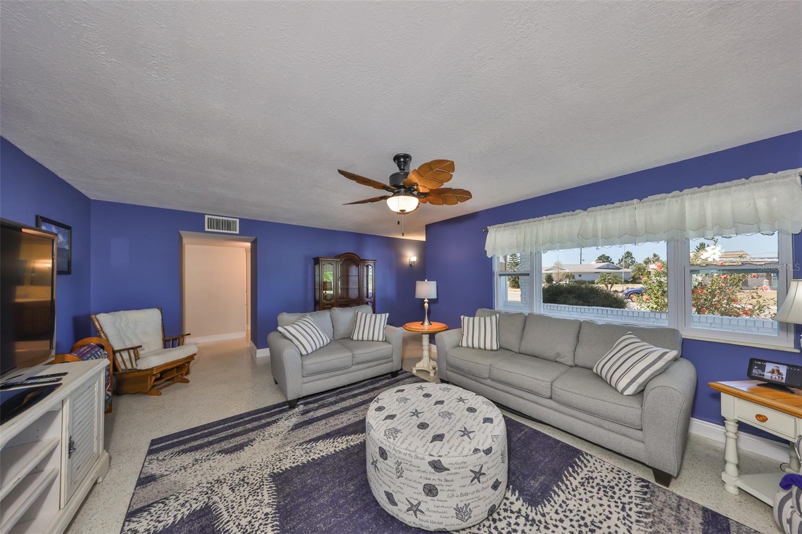 607 FOX HILLS DR, SUN CITY CENTER, FL, 33573