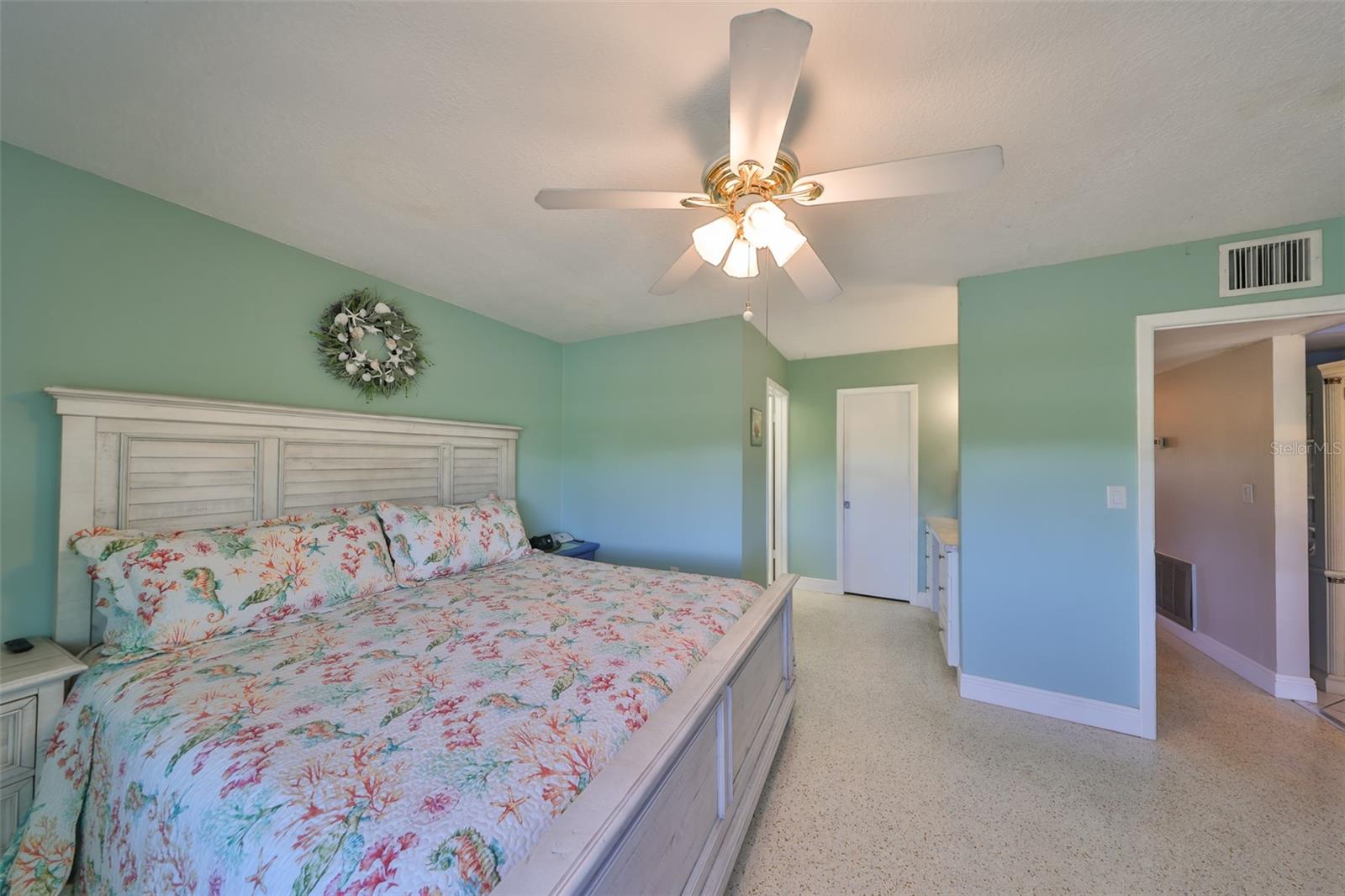 607 FOX HILLS DR, SUN CITY CENTER, FL, 33573