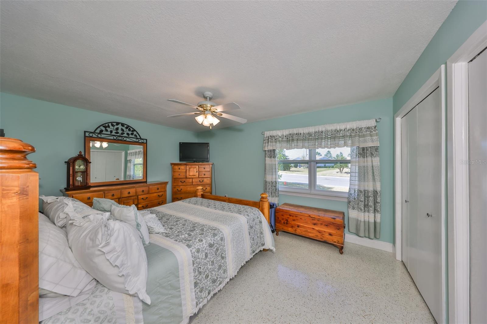 607 FOX HILLS DR, SUN CITY CENTER, FL, 33573