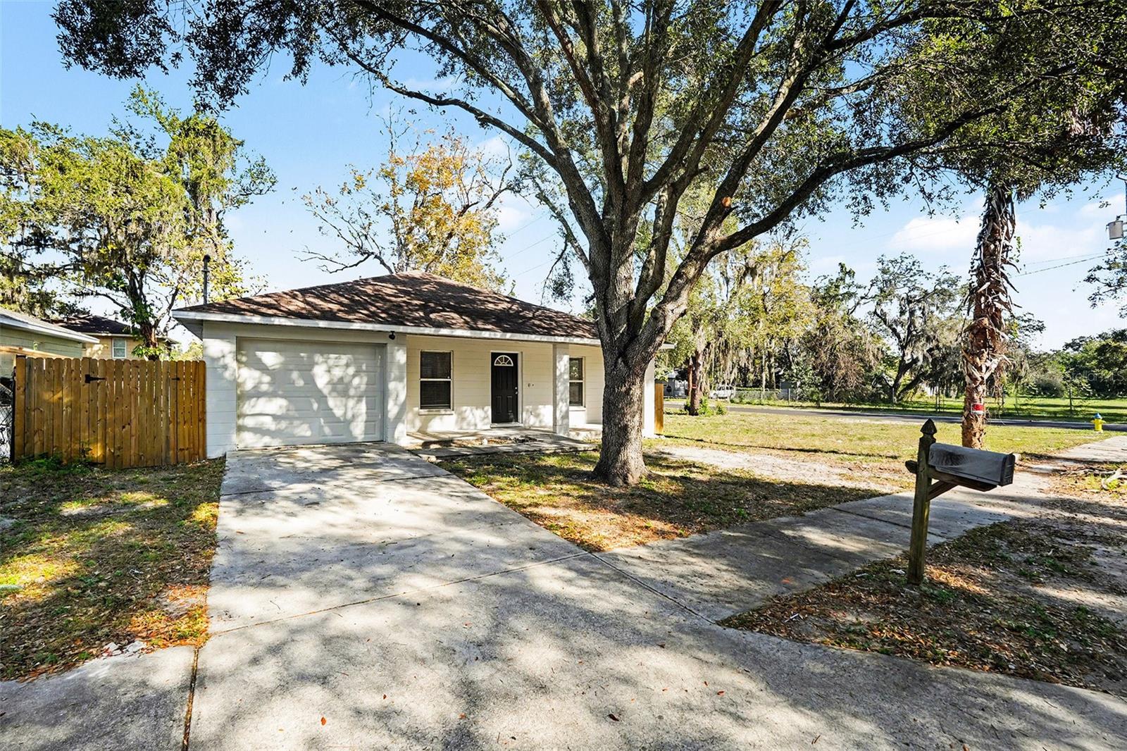 3634 E COMANCHE AVE, TAMPA, FL, 33610