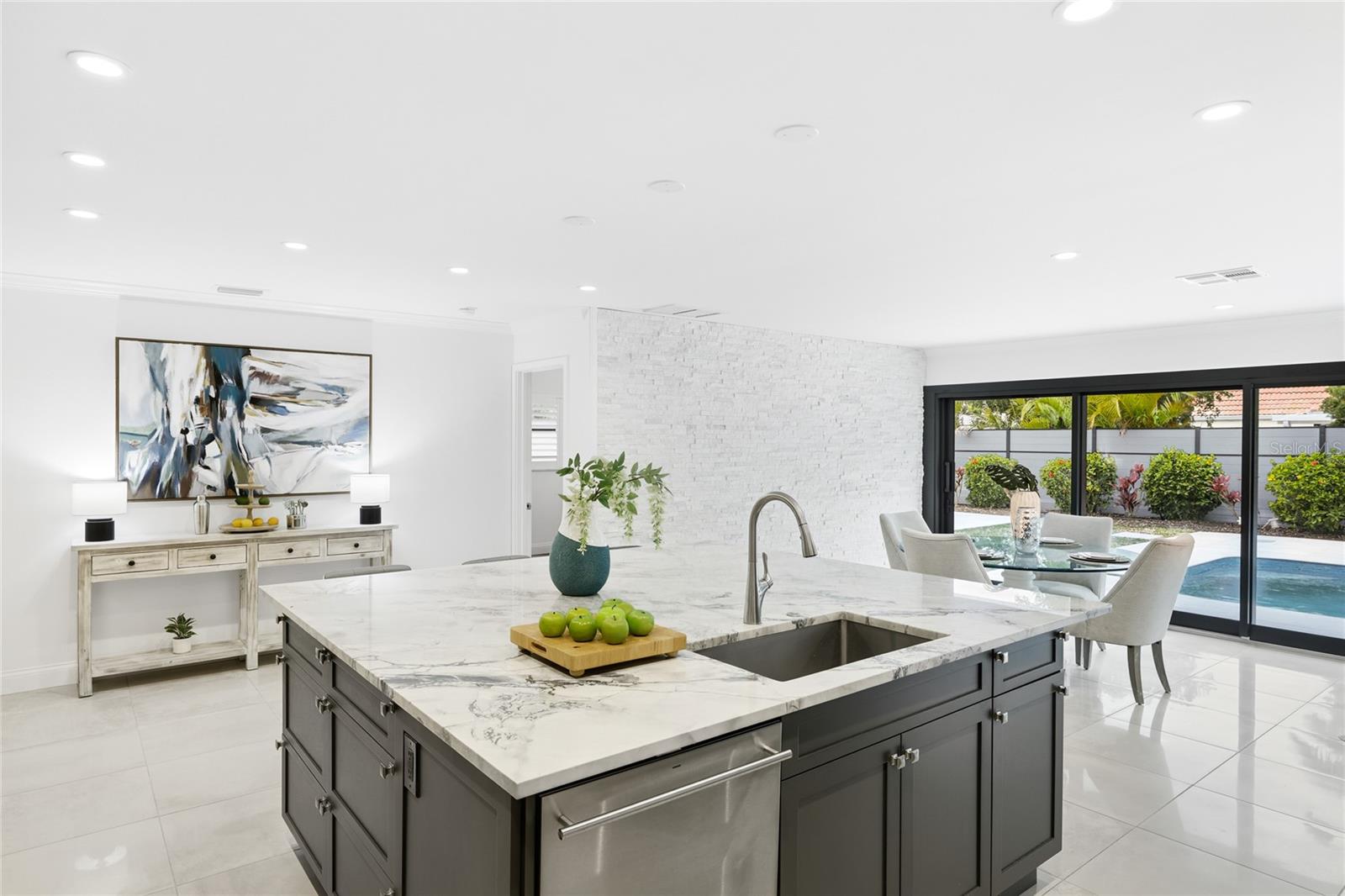 526 BIRD KEY DR, SARASOTA, FL, 34236