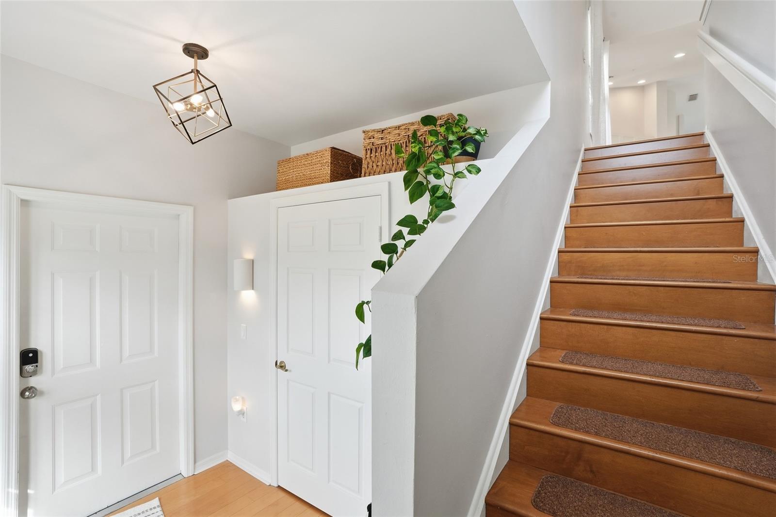 5435 WORTHINGTON LN #204, NAPLES, FL, 34110