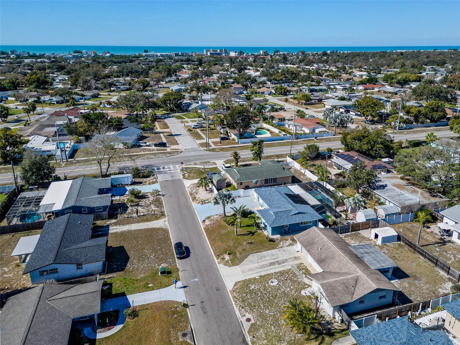 13963 TRINIDAD DR, SEMINOLE, FL, 33776