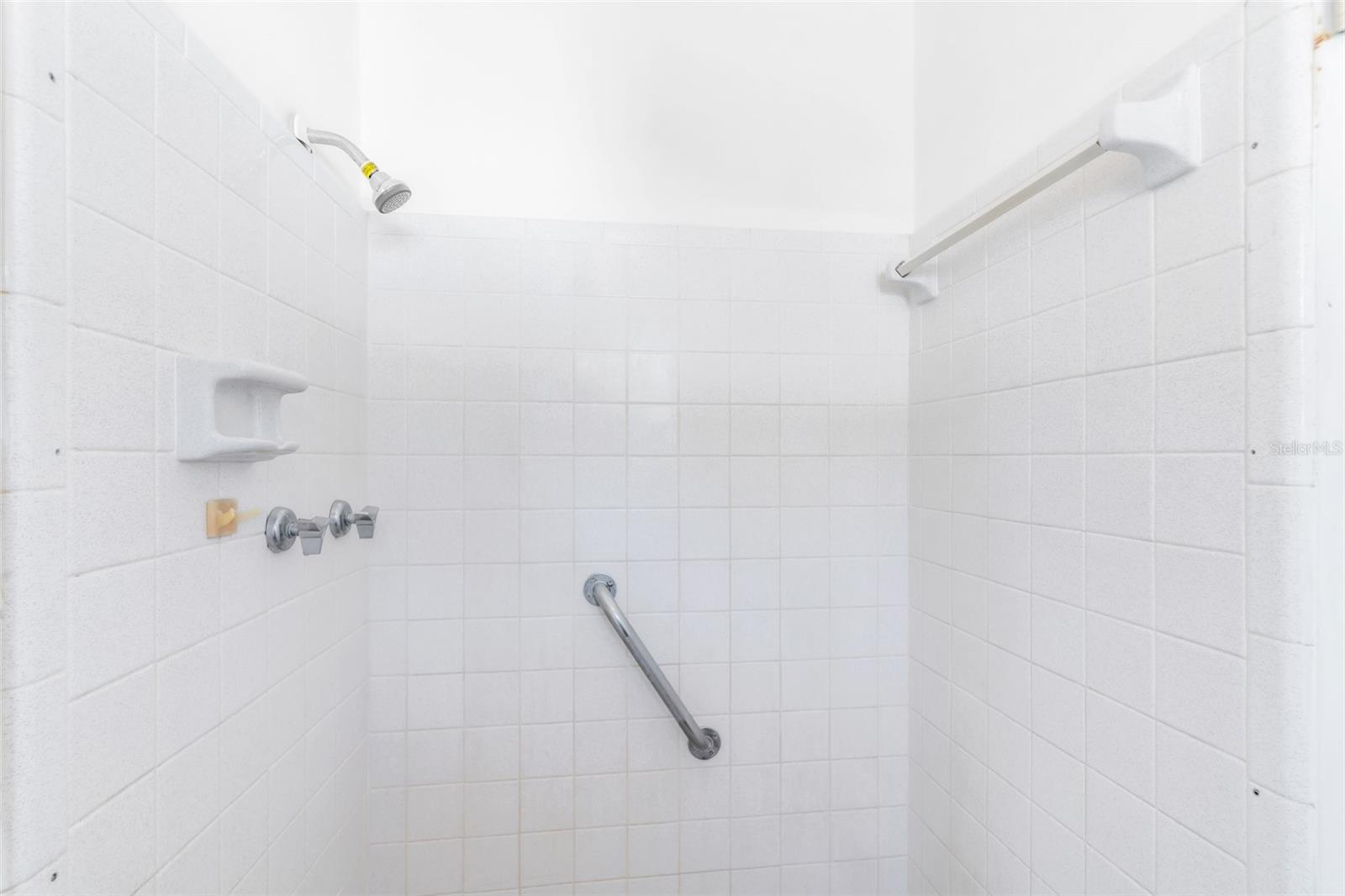 13963 TRINIDAD DR, SEMINOLE, FL, 33776