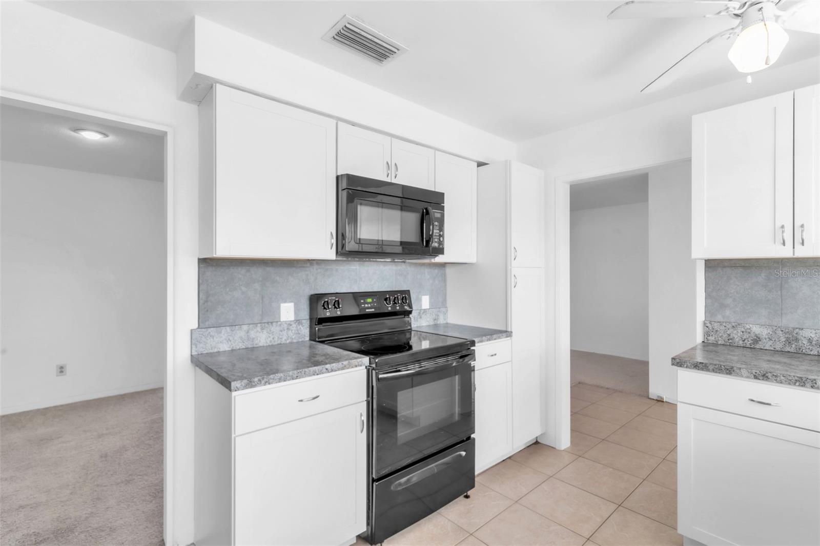 13963 TRINIDAD DR, SEMINOLE, FL, 33776