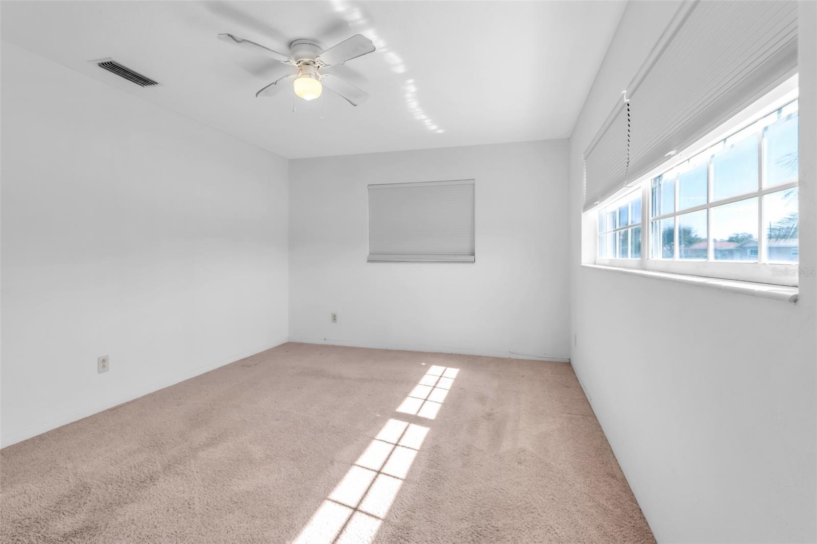 13963 TRINIDAD DR, SEMINOLE, FL, 33776