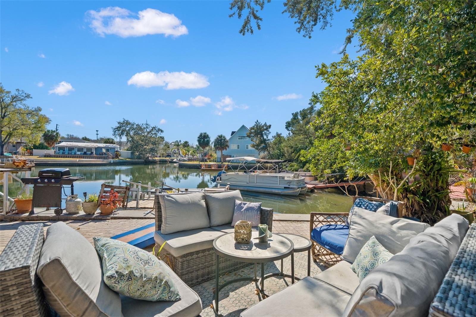 6271 COLONY CIR, WEEKI WACHEE, FL, 34607