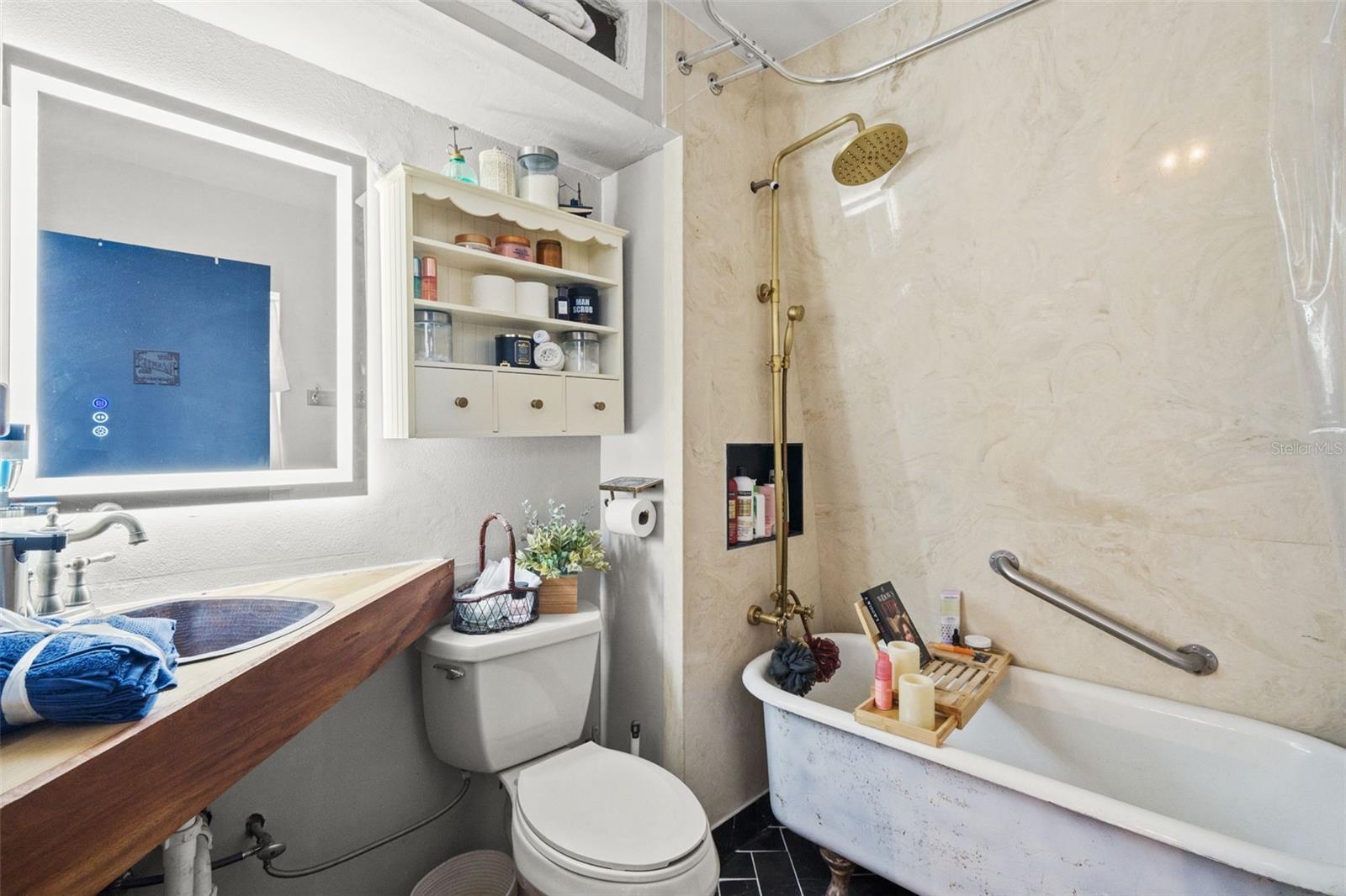 6271 COLONY CIR, WEEKI WACHEE, FL, 34607