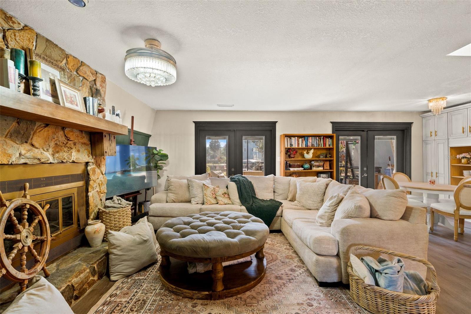 6271 COLONY CIR, WEEKI WACHEE, FL, 34607