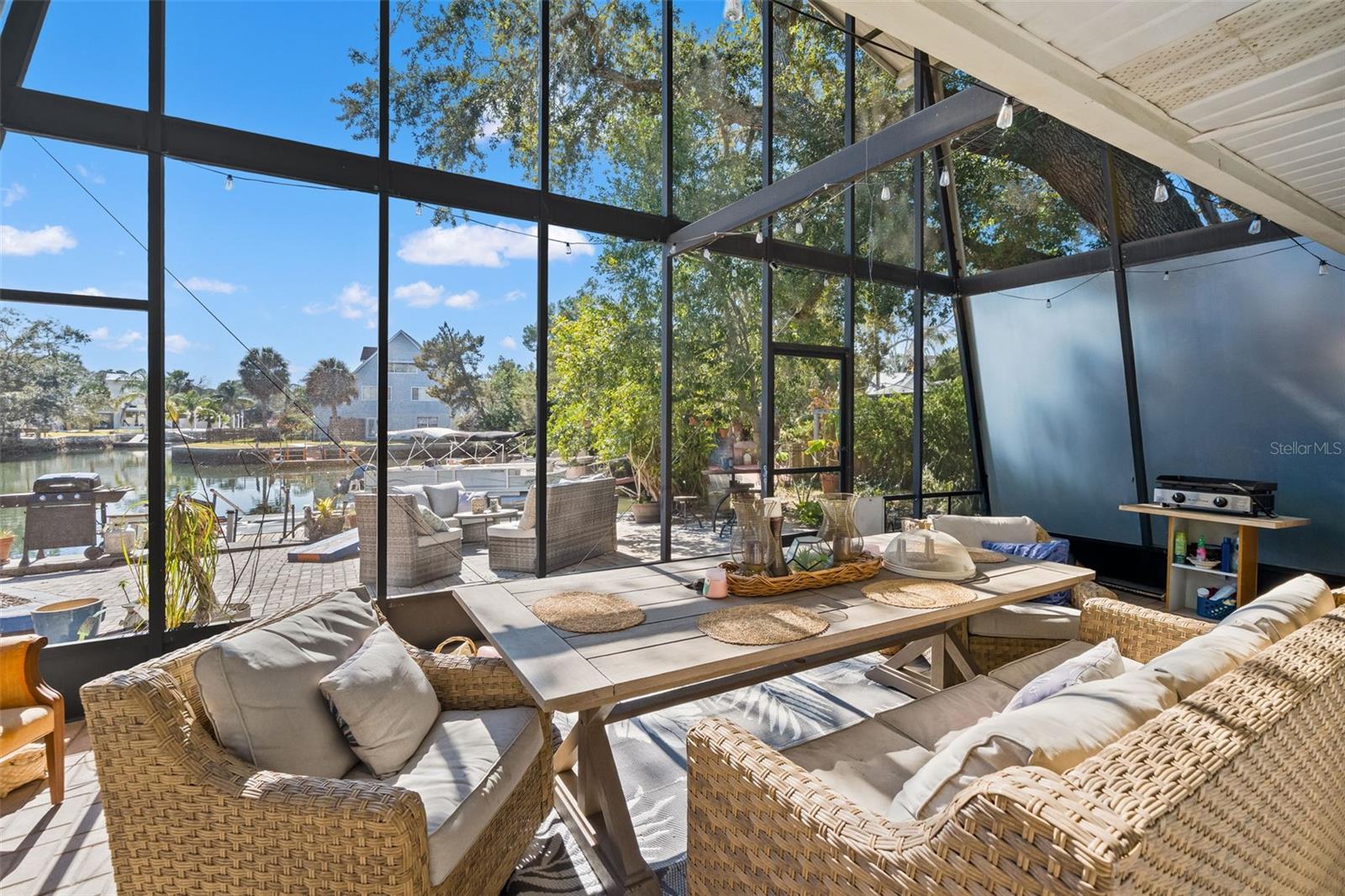 6271 COLONY CIR, WEEKI WACHEE, FL, 34607