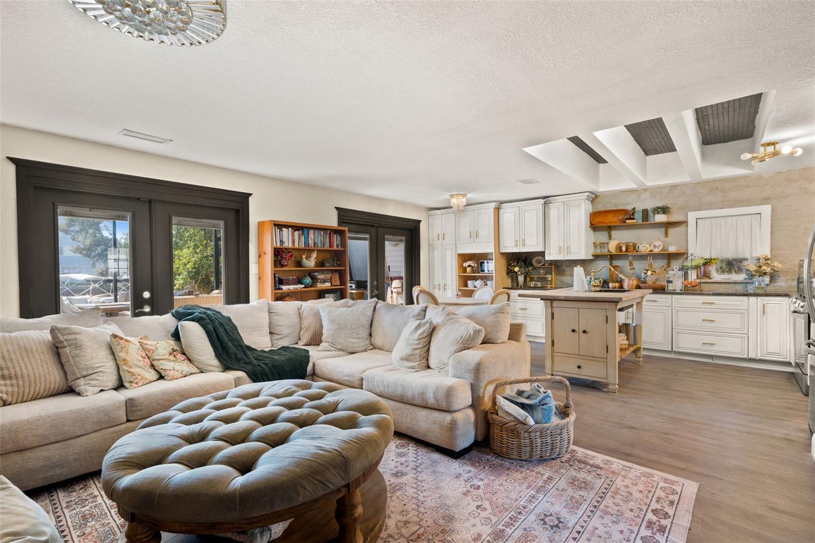 6271 COLONY CIR, WEEKI WACHEE, FL, 34607