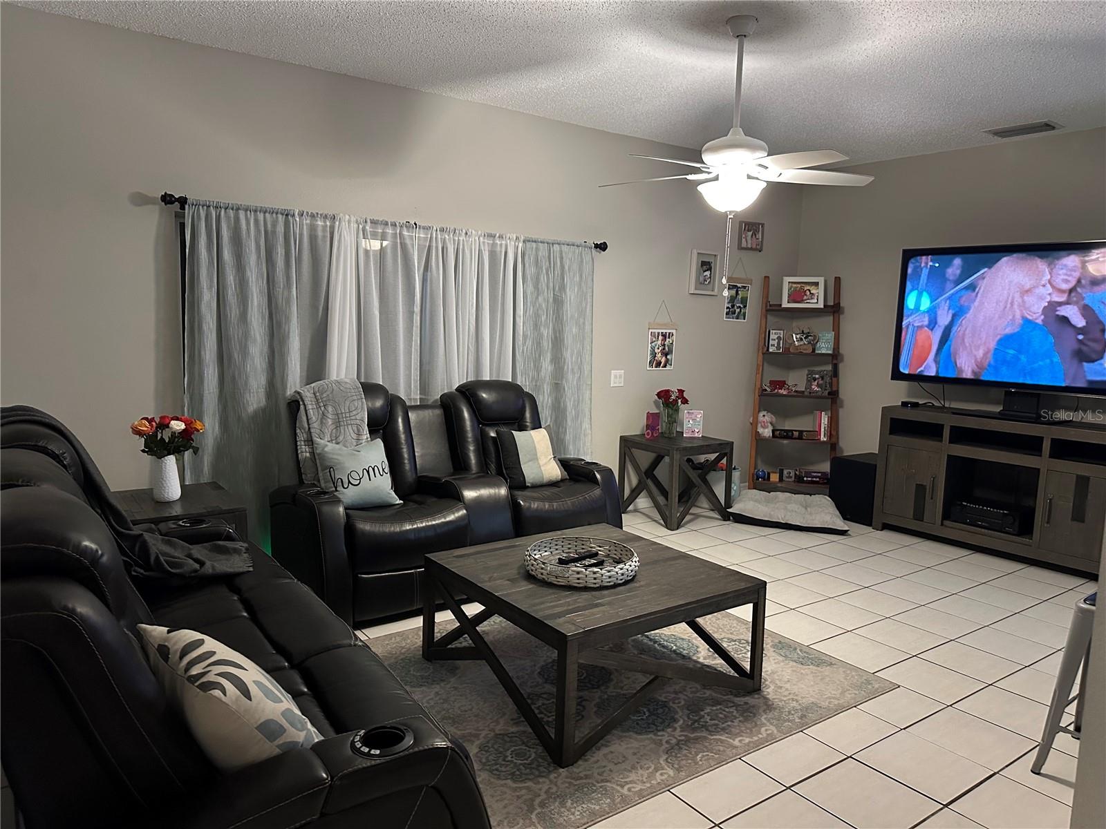 310 CRYSTAL GOBLET CT, VALRICO, FL, 33594