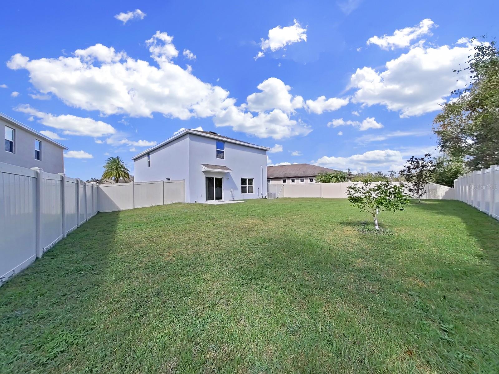 5018 BELLA ARMONIA CIR, WIMAUMA, FL, 33598