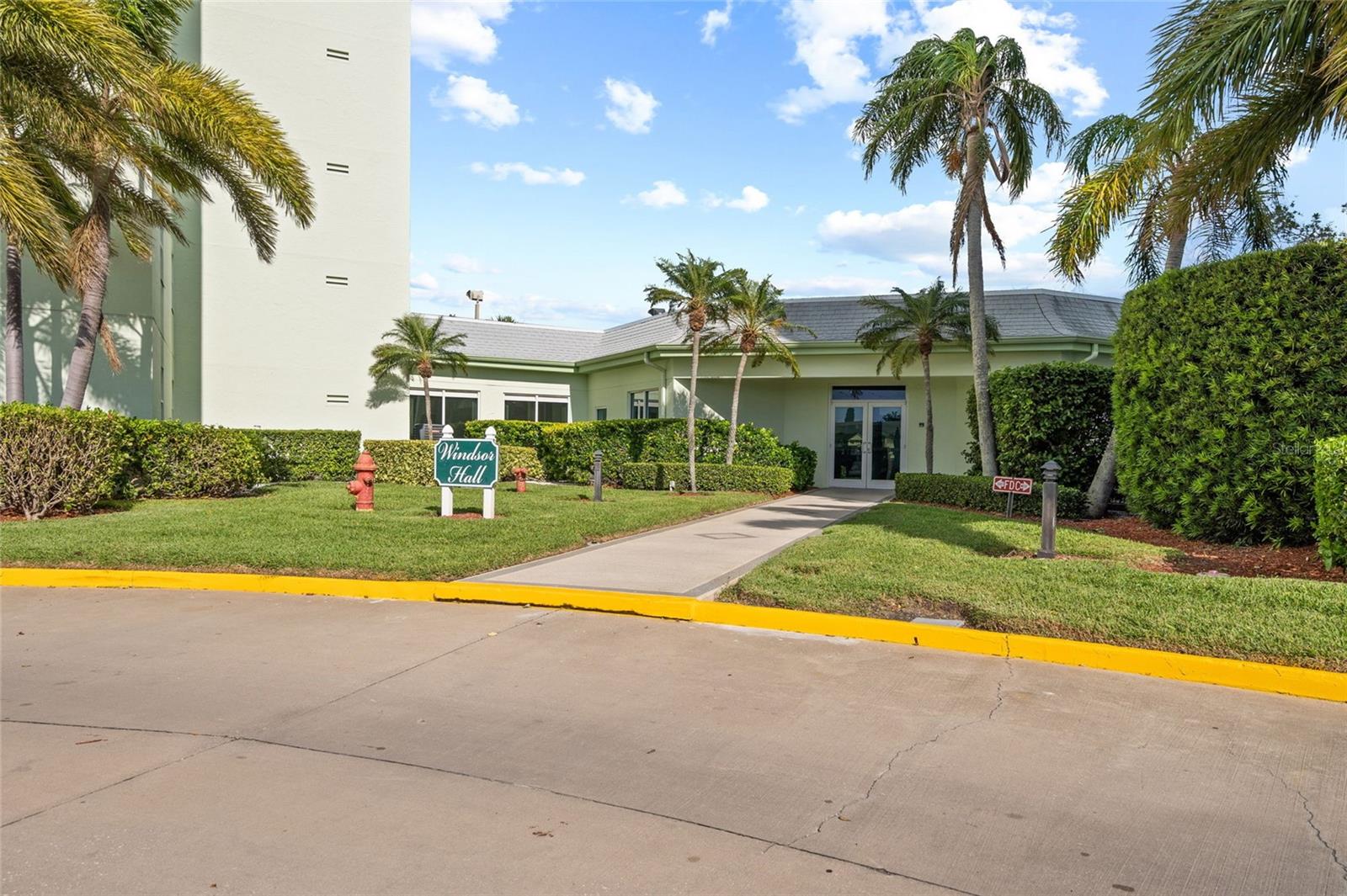 Windsor Hall connects the West and East Buildings.