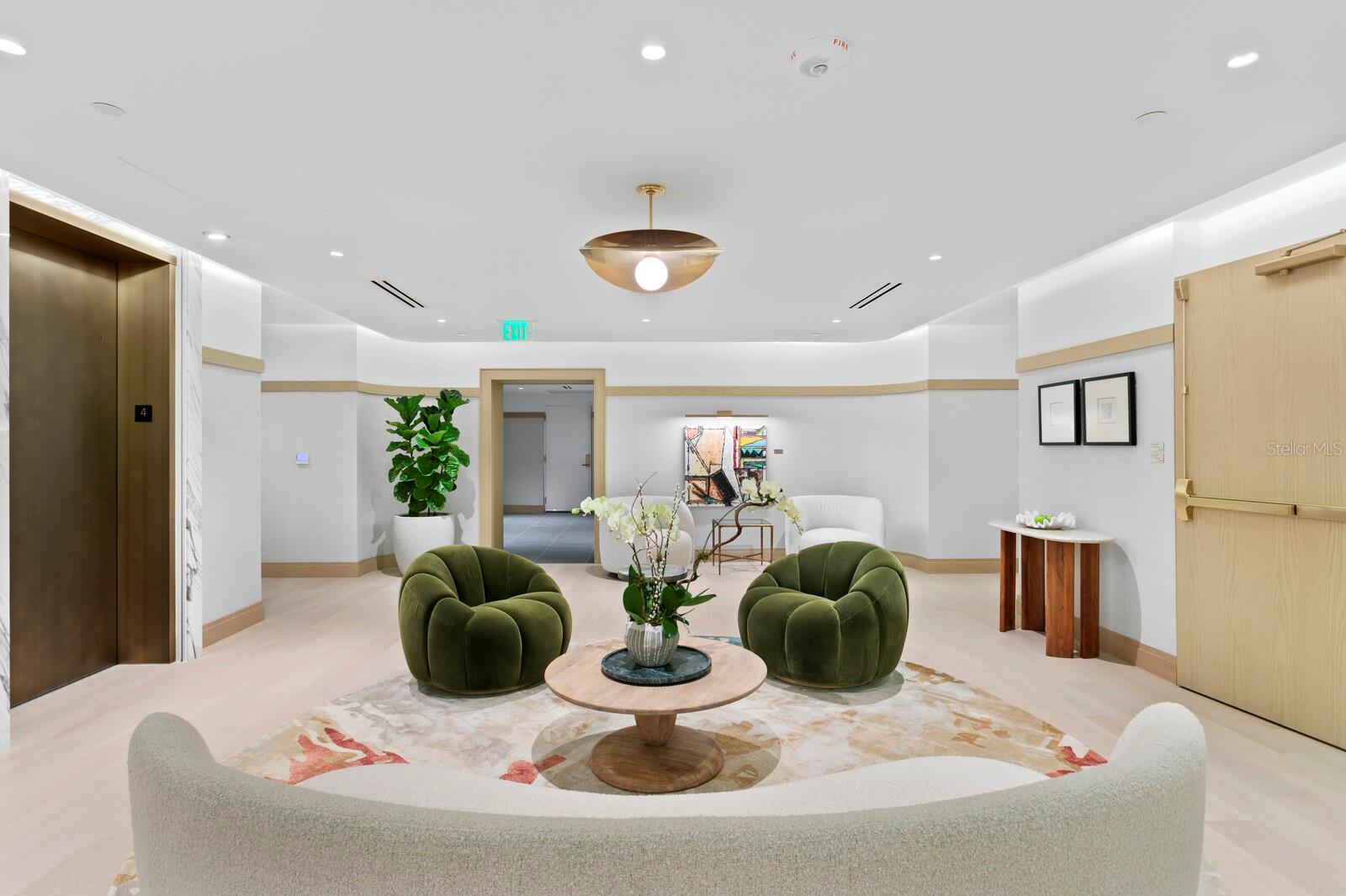 3015 S YSABELLA AVE #2002, TAMPA, FL, 33629