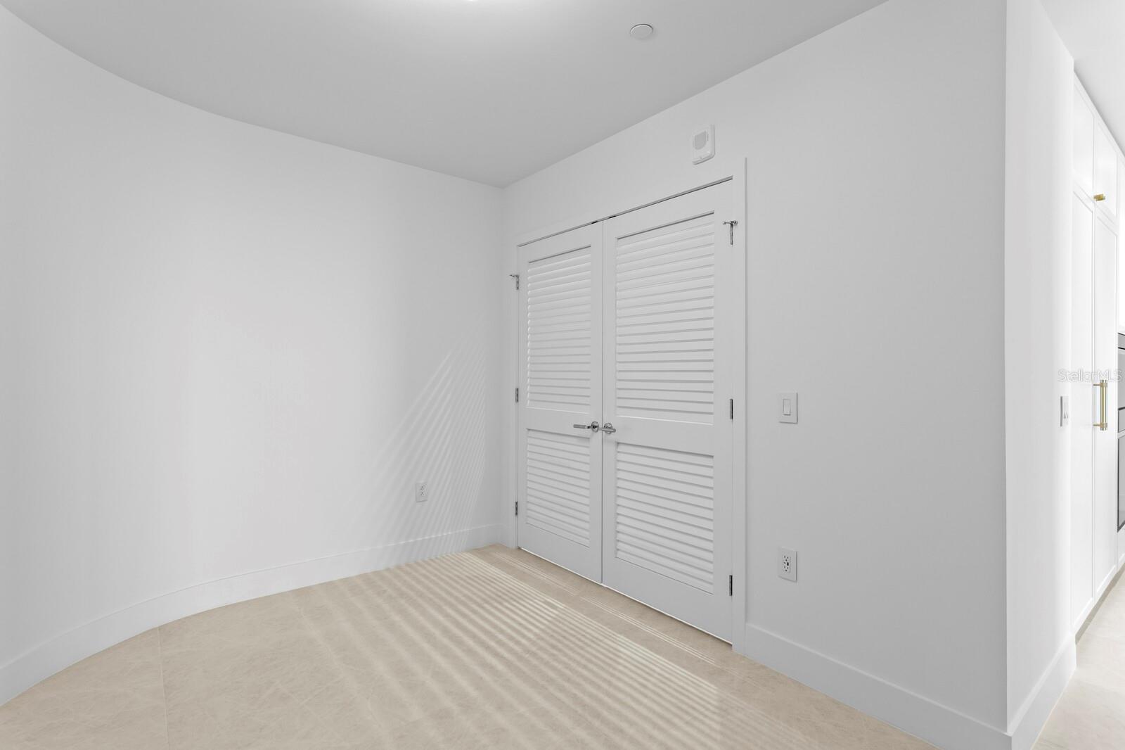 3015 S YSABELLA AVE #2002, TAMPA, FL, 33629