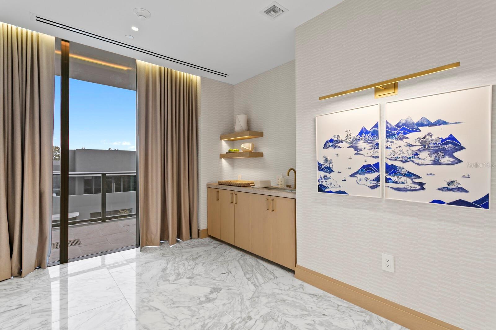 3015 S YSABELLA AVE #2002, TAMPA, FL, 33629