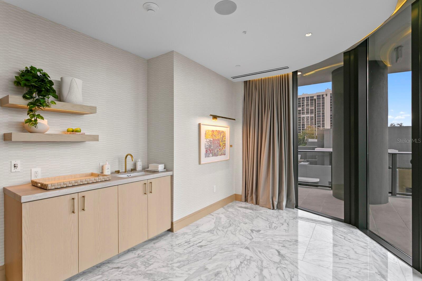 3015 S YSABELLA AVE #2002, TAMPA, FL, 33629