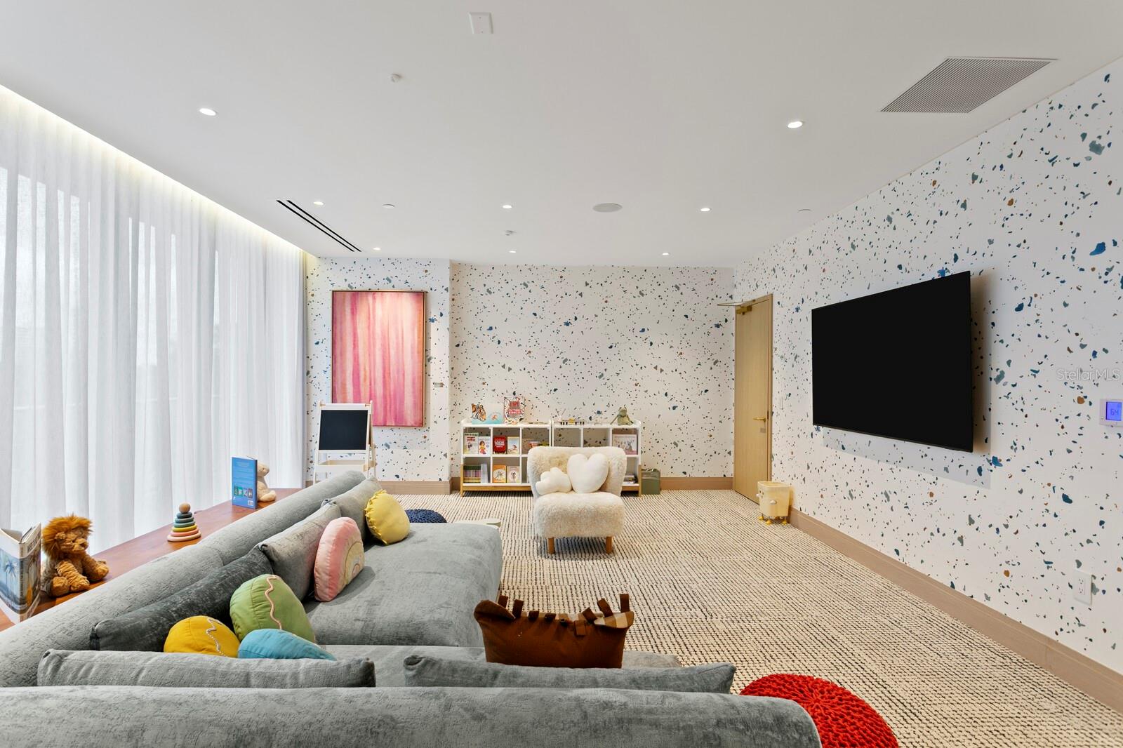 3015 S YSABELLA AVE #2002, TAMPA, FL, 33629