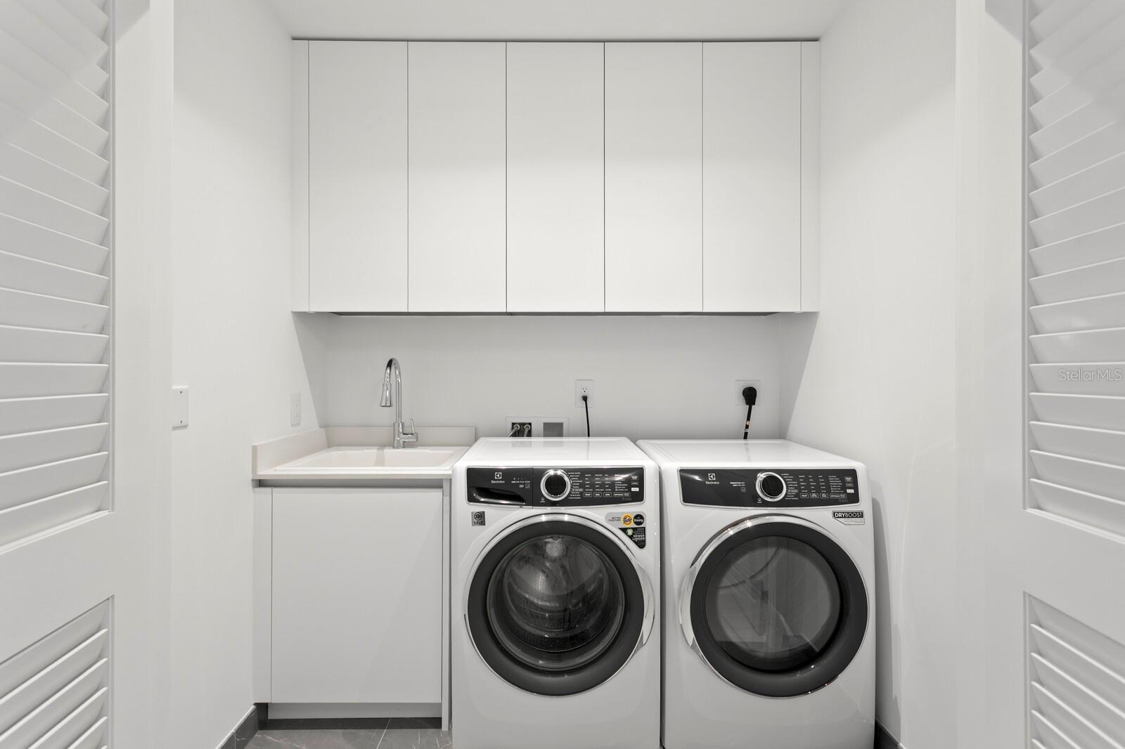 3015 S YSABELLA AVE #2002, TAMPA, FL, 33629