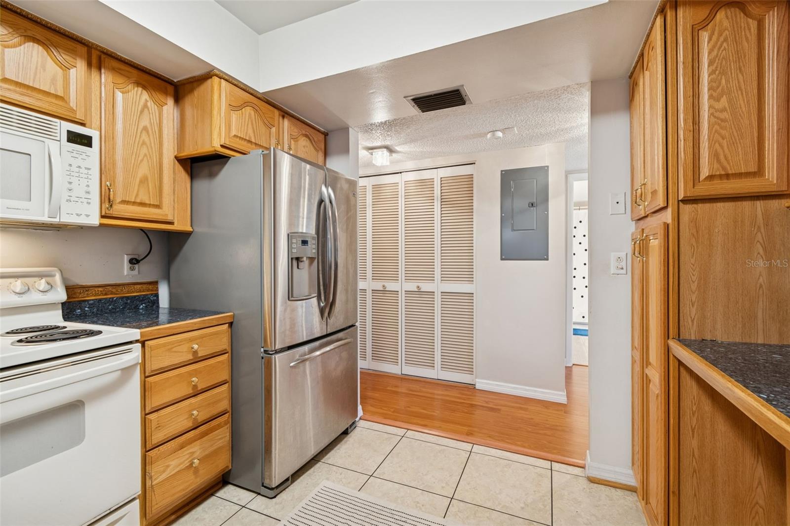 2618 CEDAR VIEW CT #95B, CLEARWATER, FL, 33761