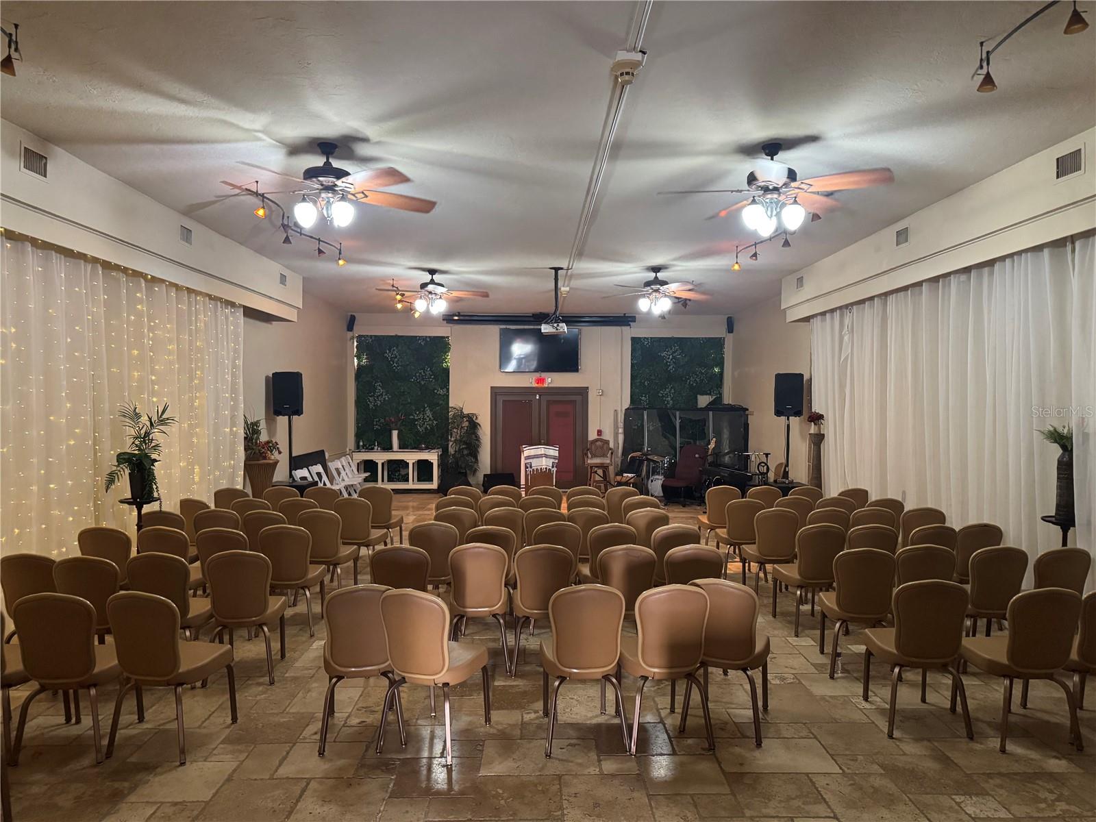 1001 MANATEE AVE E, BRADENTON, FL, 34208