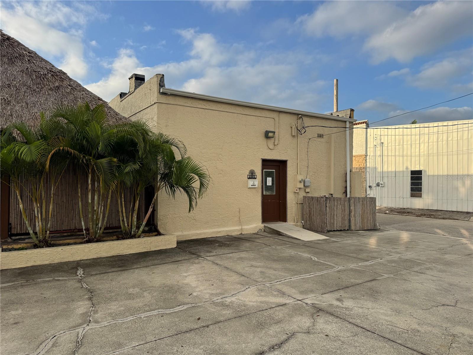 1001 MANATEE AVE E, BRADENTON, FL, 34208