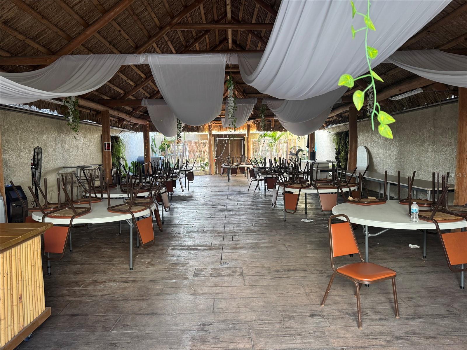 1001 MANATEE AVE E, BRADENTON, FL, 34208