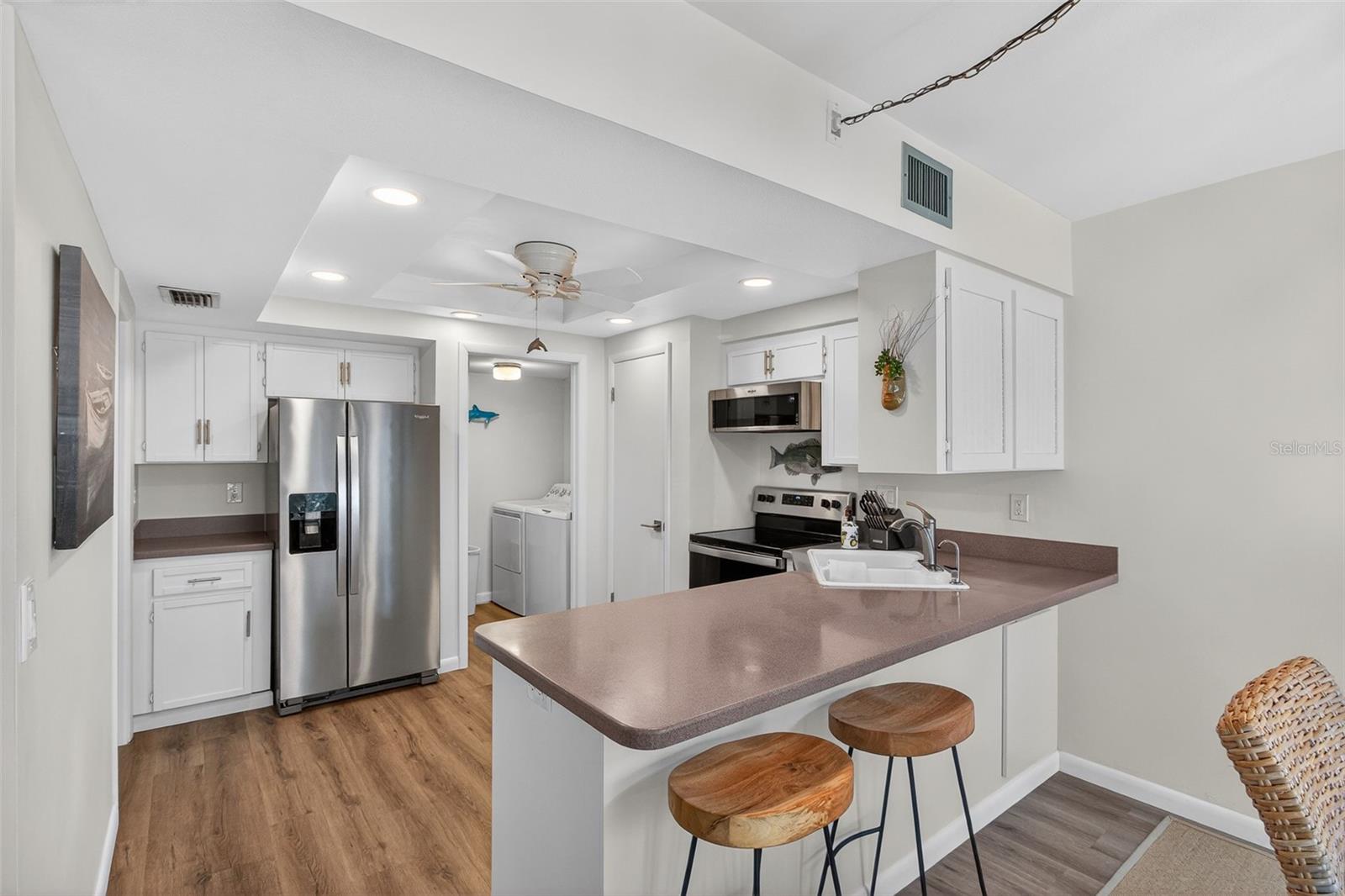 225 COUNTRY CLUB DR #D239, LARGO, FL, 33771