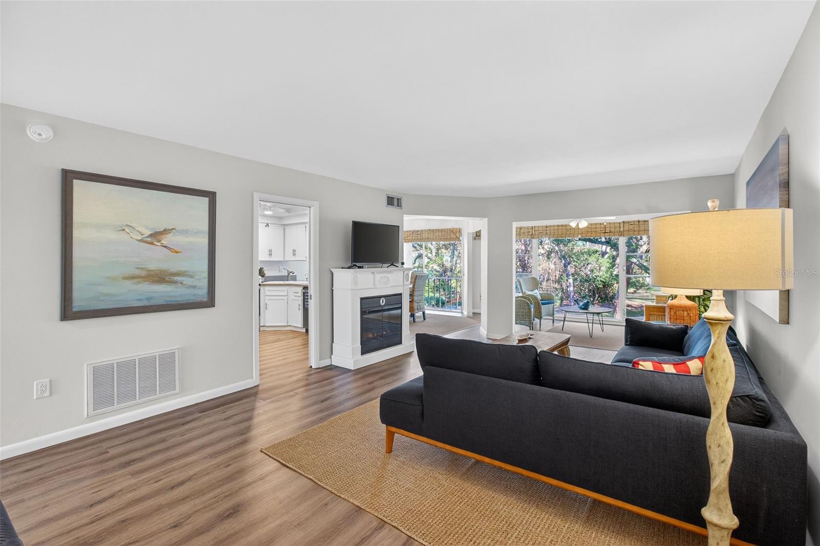 225 COUNTRY CLUB DR #D239, LARGO, FL, 33771