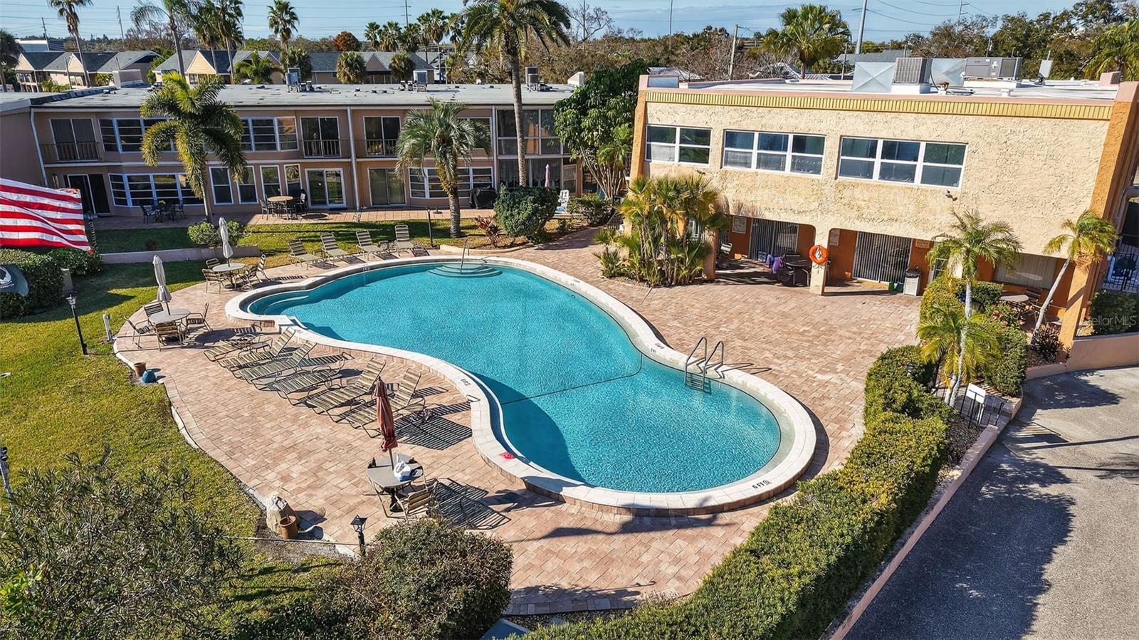 225 COUNTRY CLUB DR #D239, LARGO, FL, 33771