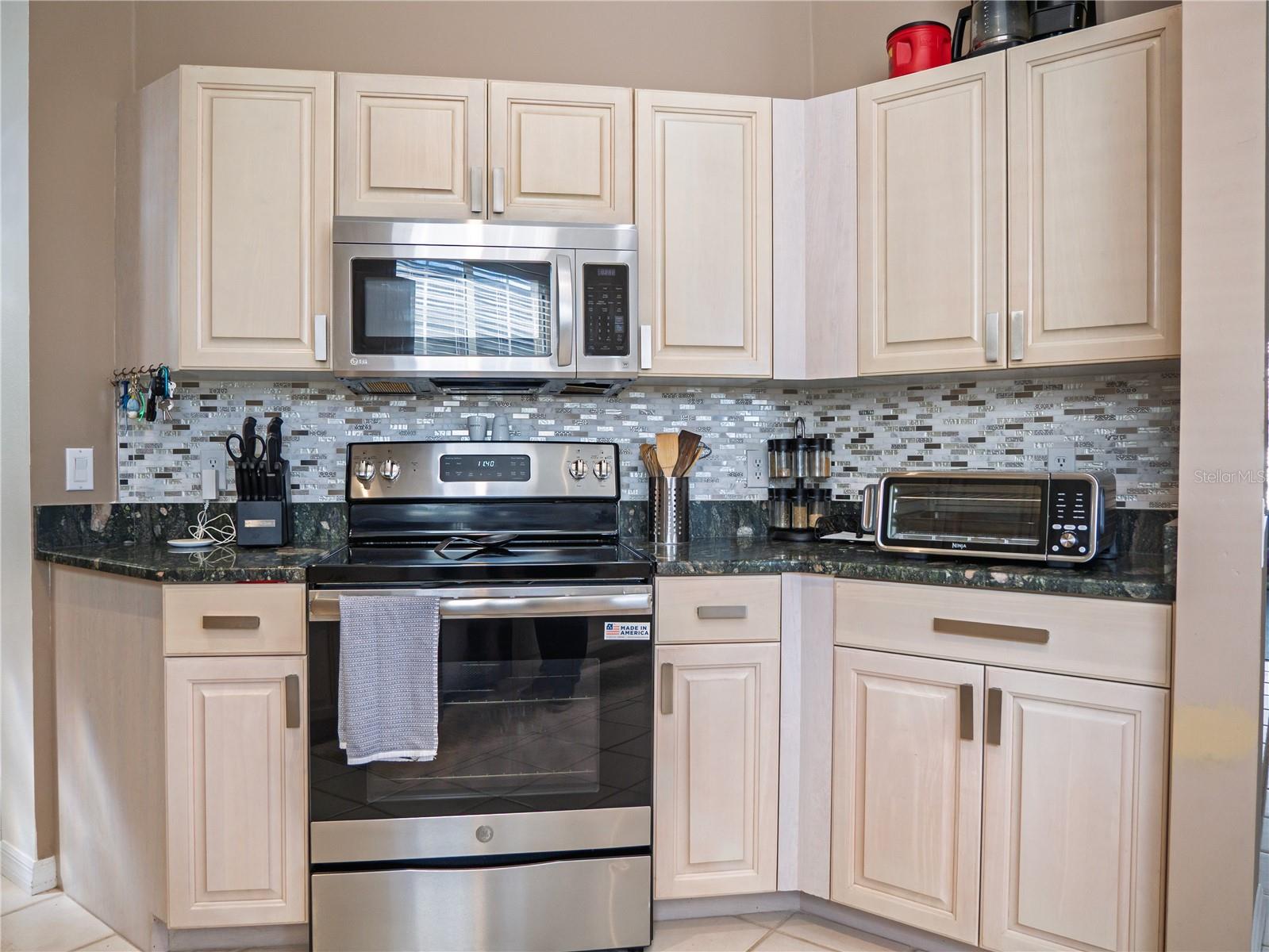 4054 CADDIE DR E, BRADENTON, FL, 34203