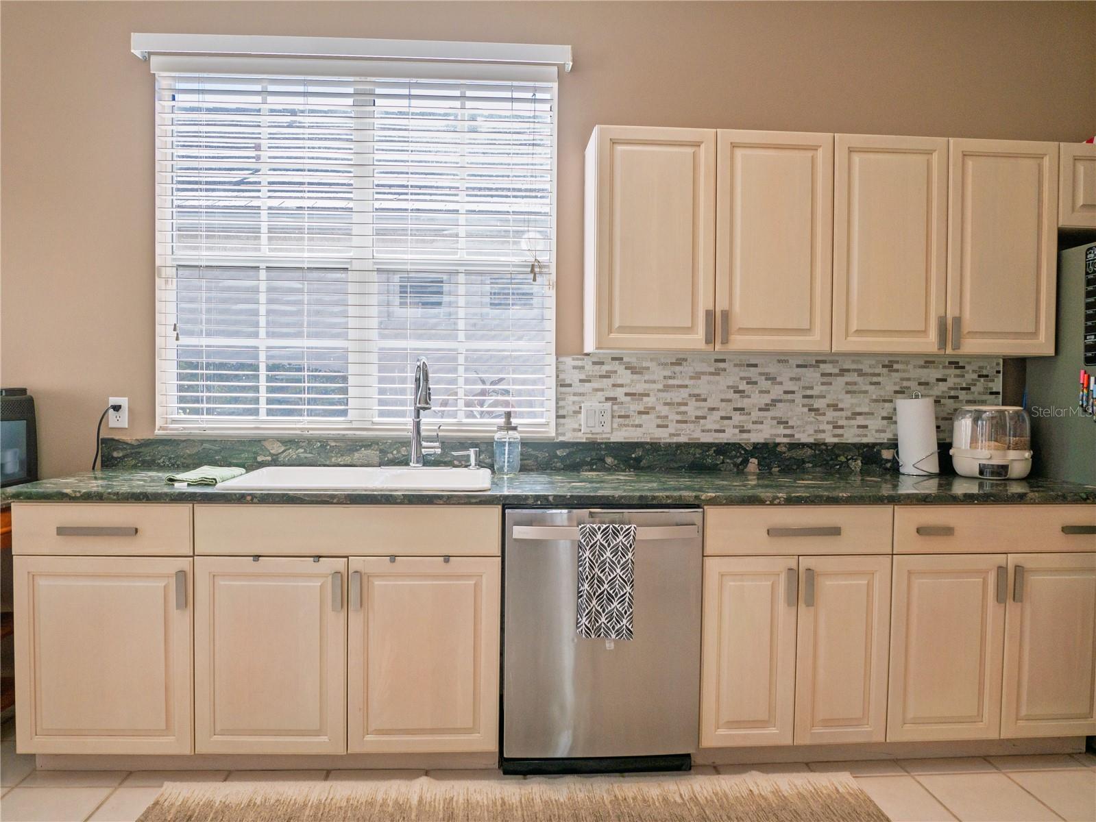 4054 CADDIE DR E, BRADENTON, FL, 34203